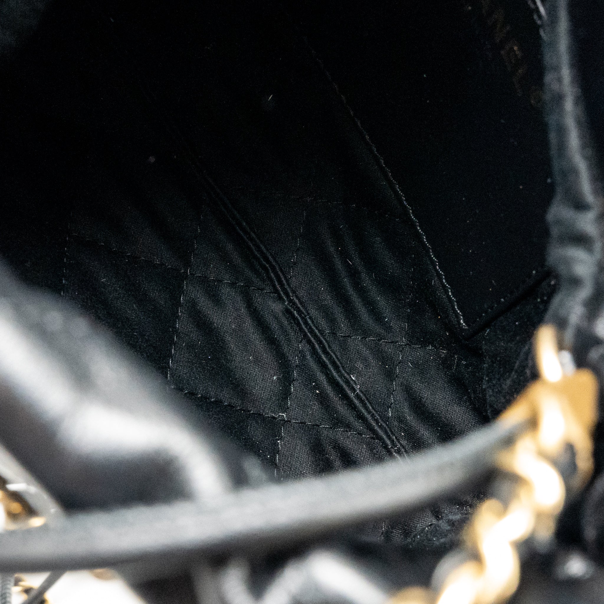 Chanel mini 22 bag shiny calfskin black GHW (microchip) - Image 14