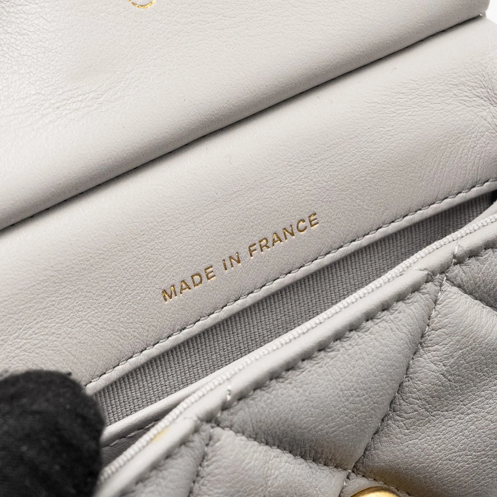 Chanel Mini Quilted Flap Card Holder with chain Lambskin Grey GHW - Image 12