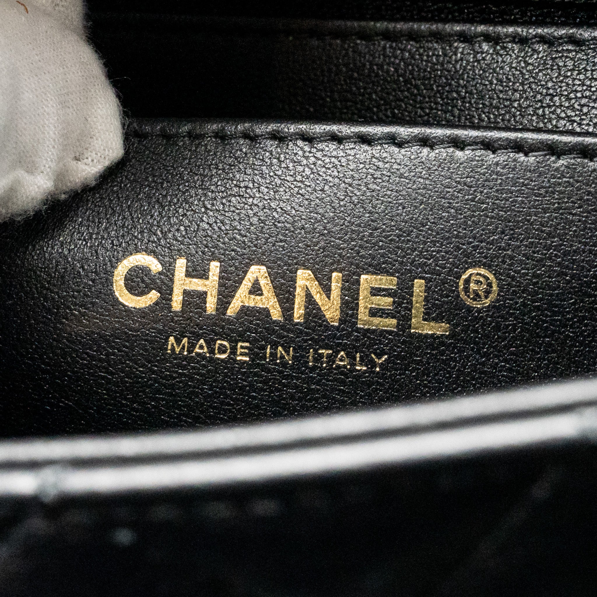 Chanel Minirectangular flap bag Lambskin black LGHW (microchip) - Image 17