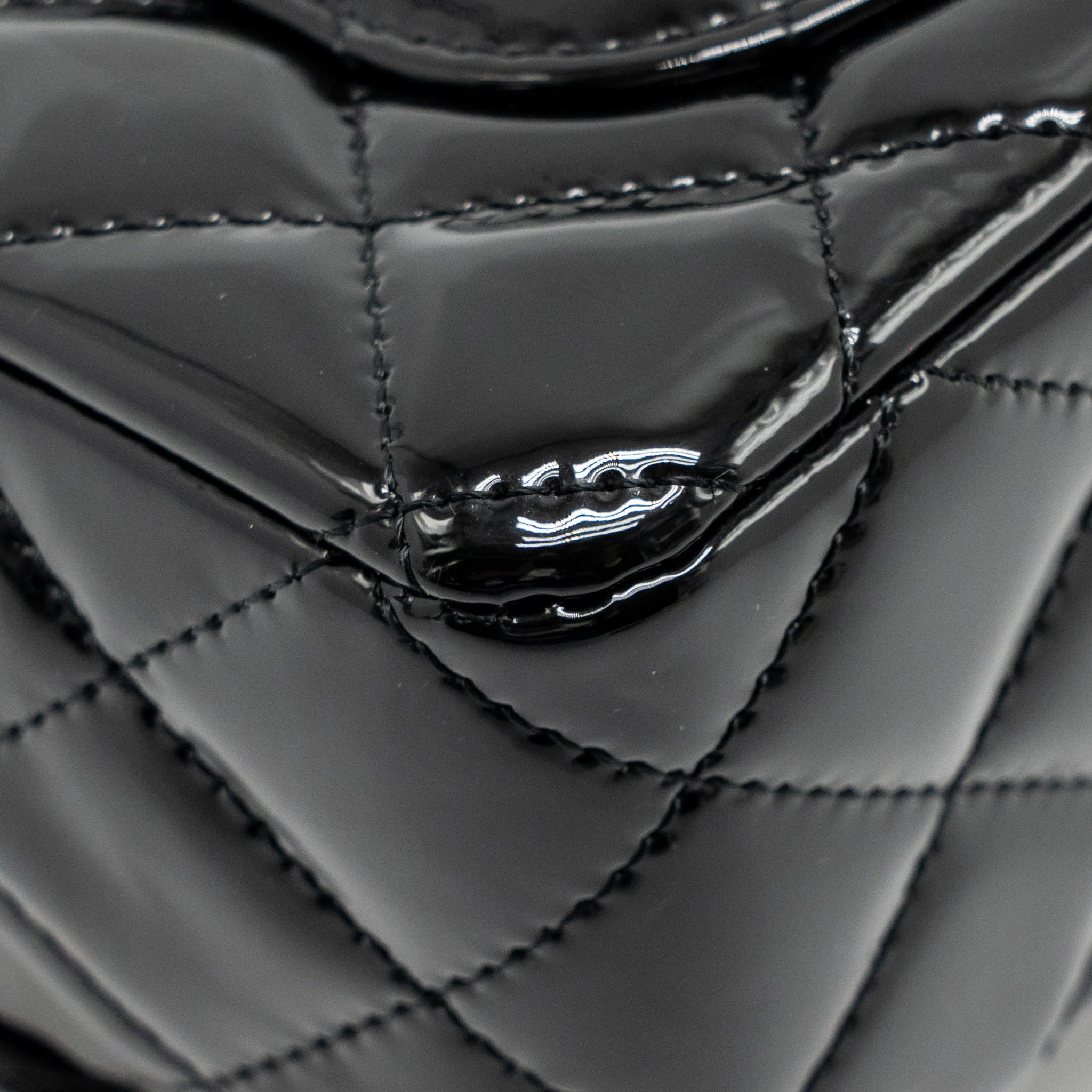 Chanel mini rectangular flap bag patent leather black LGHW - Image 11