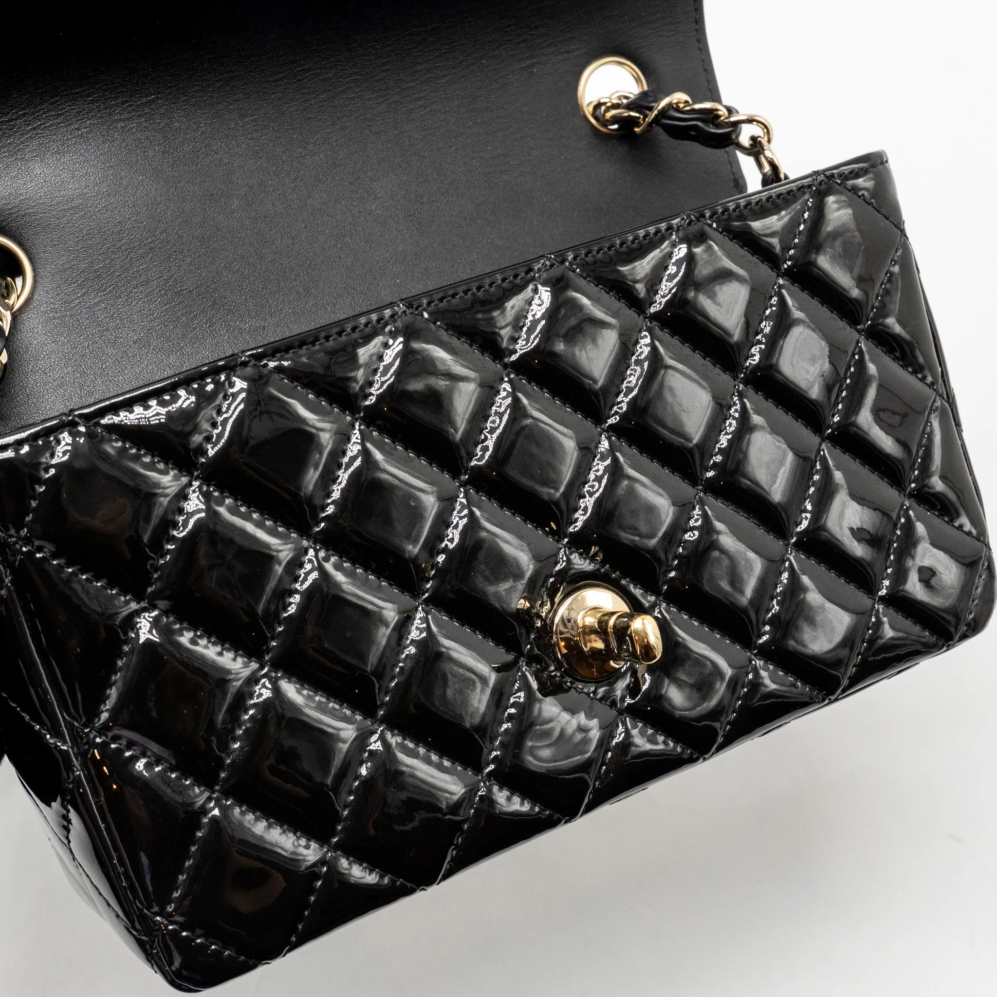 Chanel mini rectangular flap bag patent leather black LGHW - Image 13
