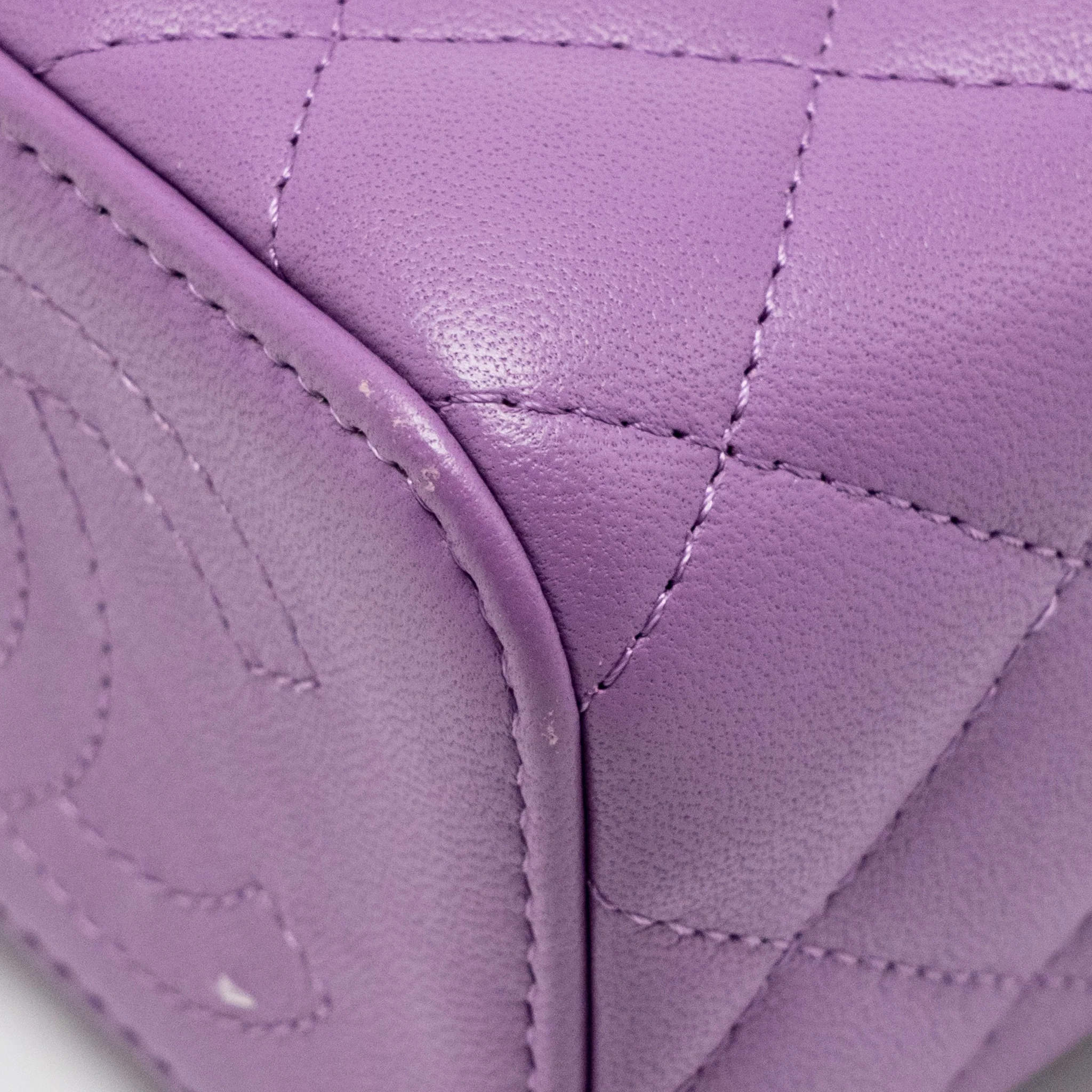 Chanel Mini Vanity Case with Giant Chain Lambskin Purple LGHW - Image 10