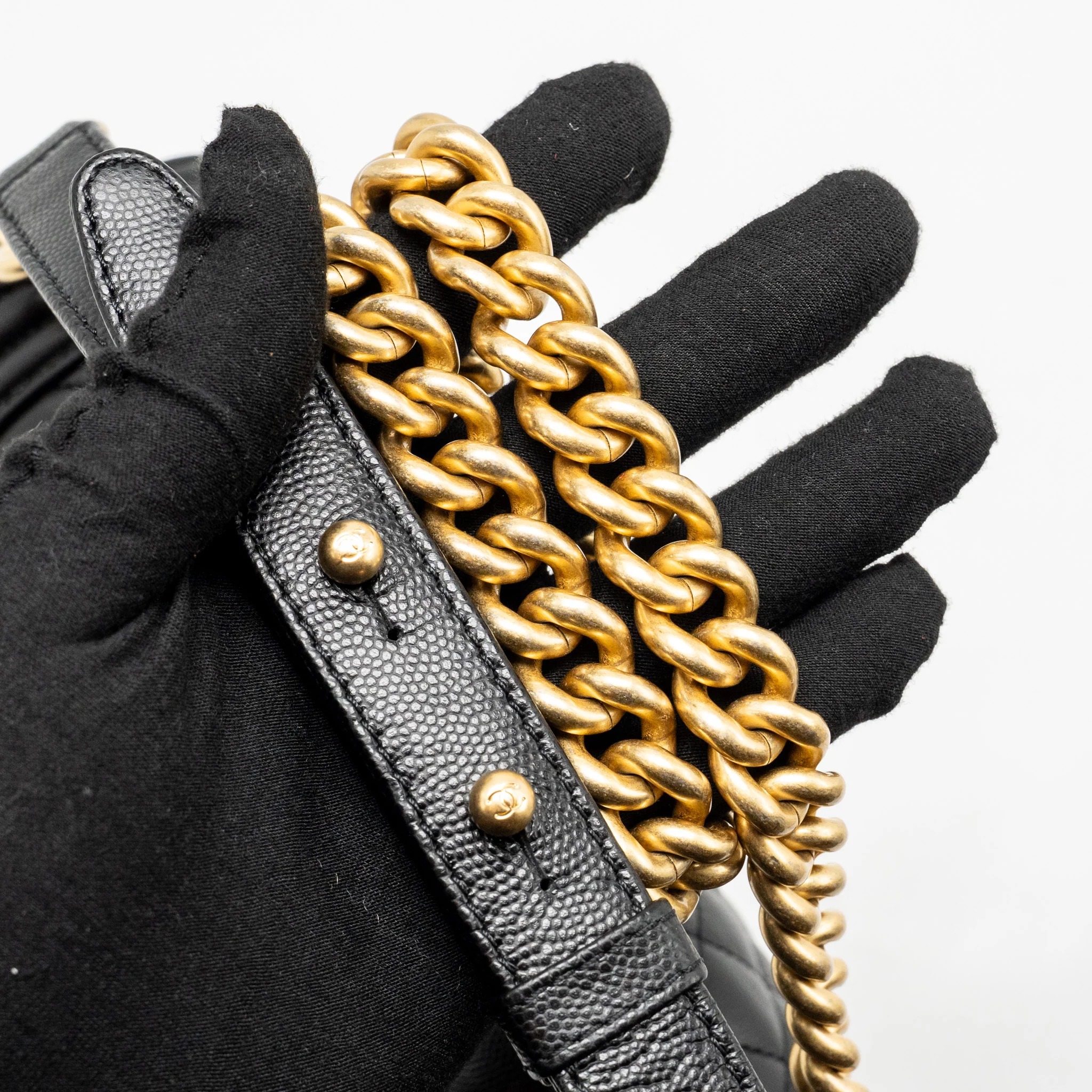 Chanel New Medium boy bag Caviar Black GHW (Microchip) - Image 19