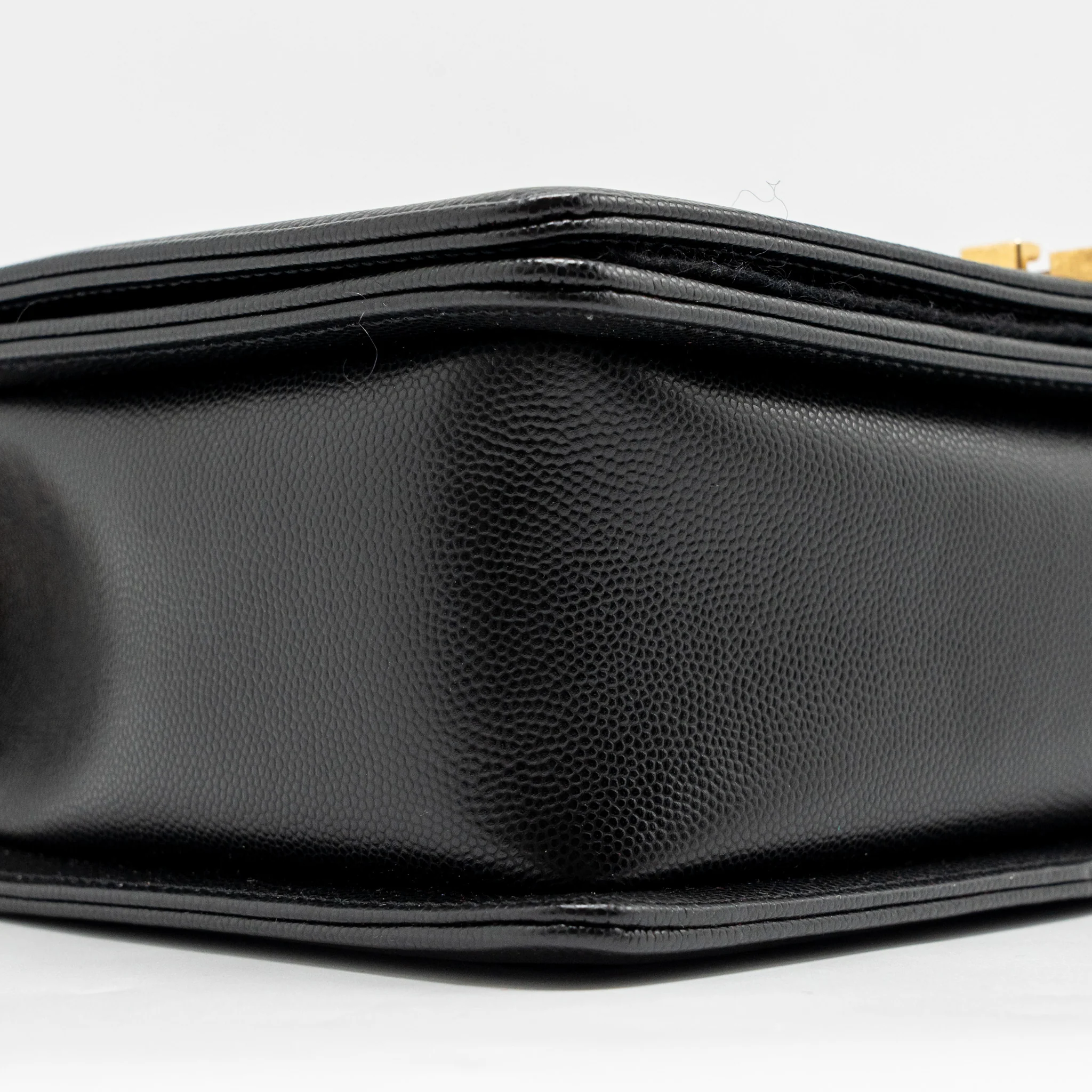 Chanel New Medium boy bag Caviar Black GHW (Microchip) - Image 6