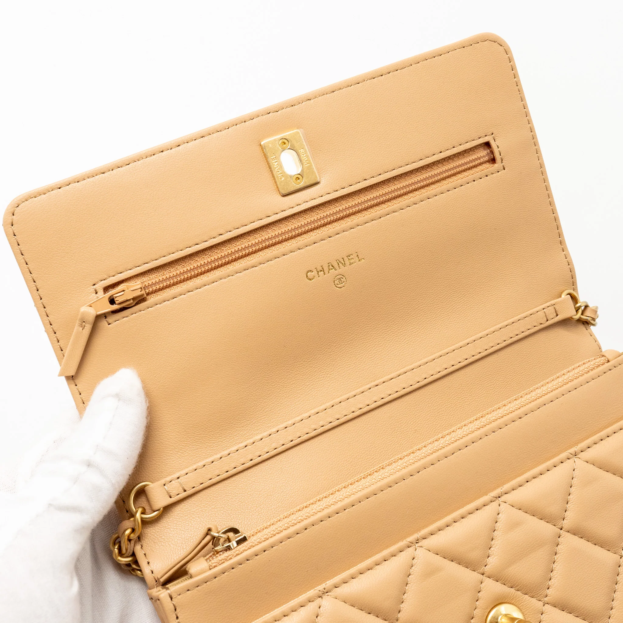 Chanel Pearl Crush Wallet On Chain Lambskin Beige GHW (microchip) - Image 13