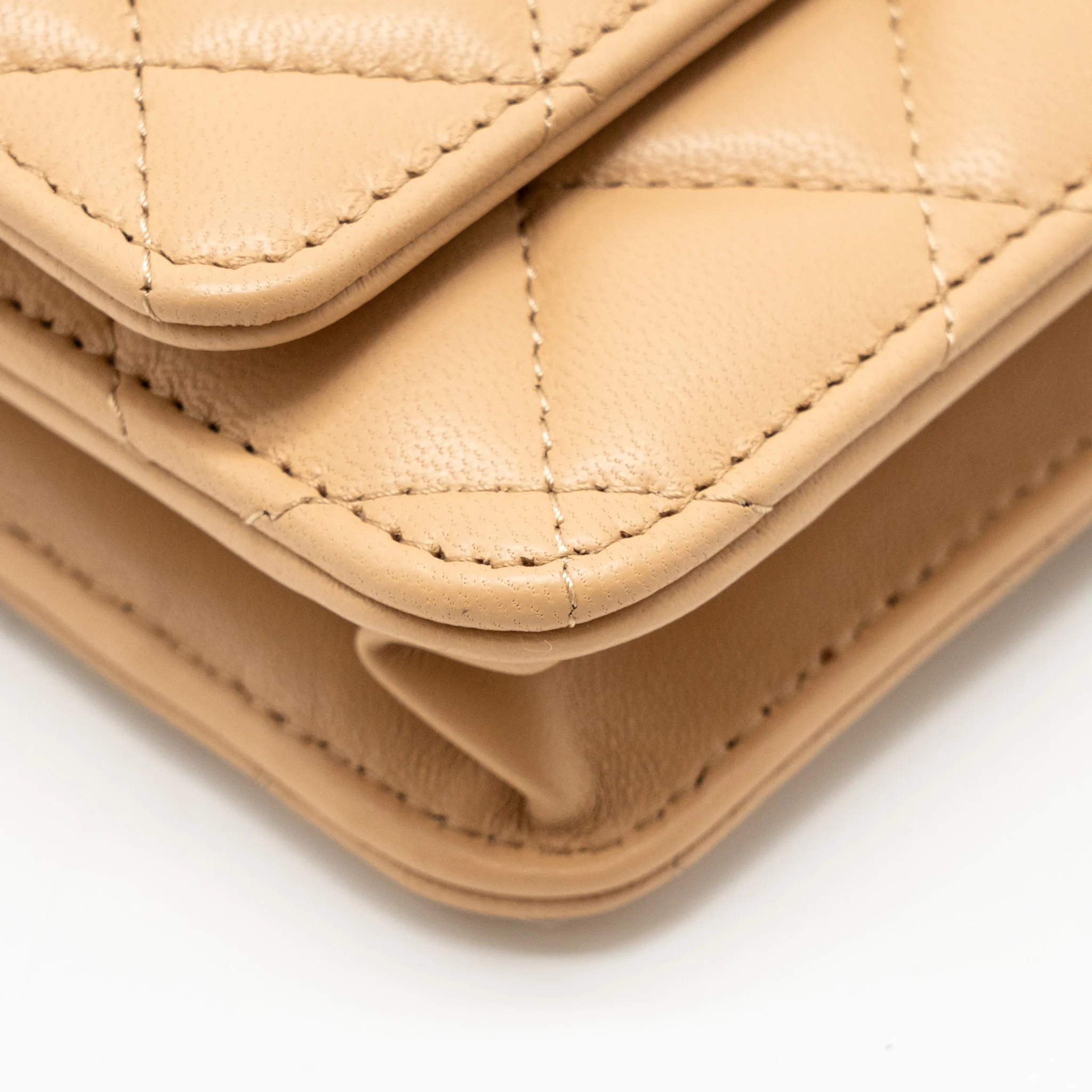 Chanel Pearl Crush Wallet On Chain Lambskin Beige GHW (microchip) - Image 9