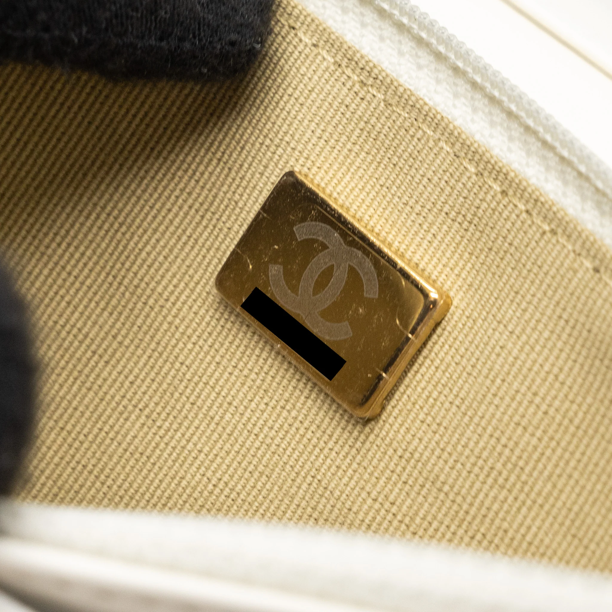 Chanel pearl crush wallet on chain lambskin White GHW (microchip) - Image 13