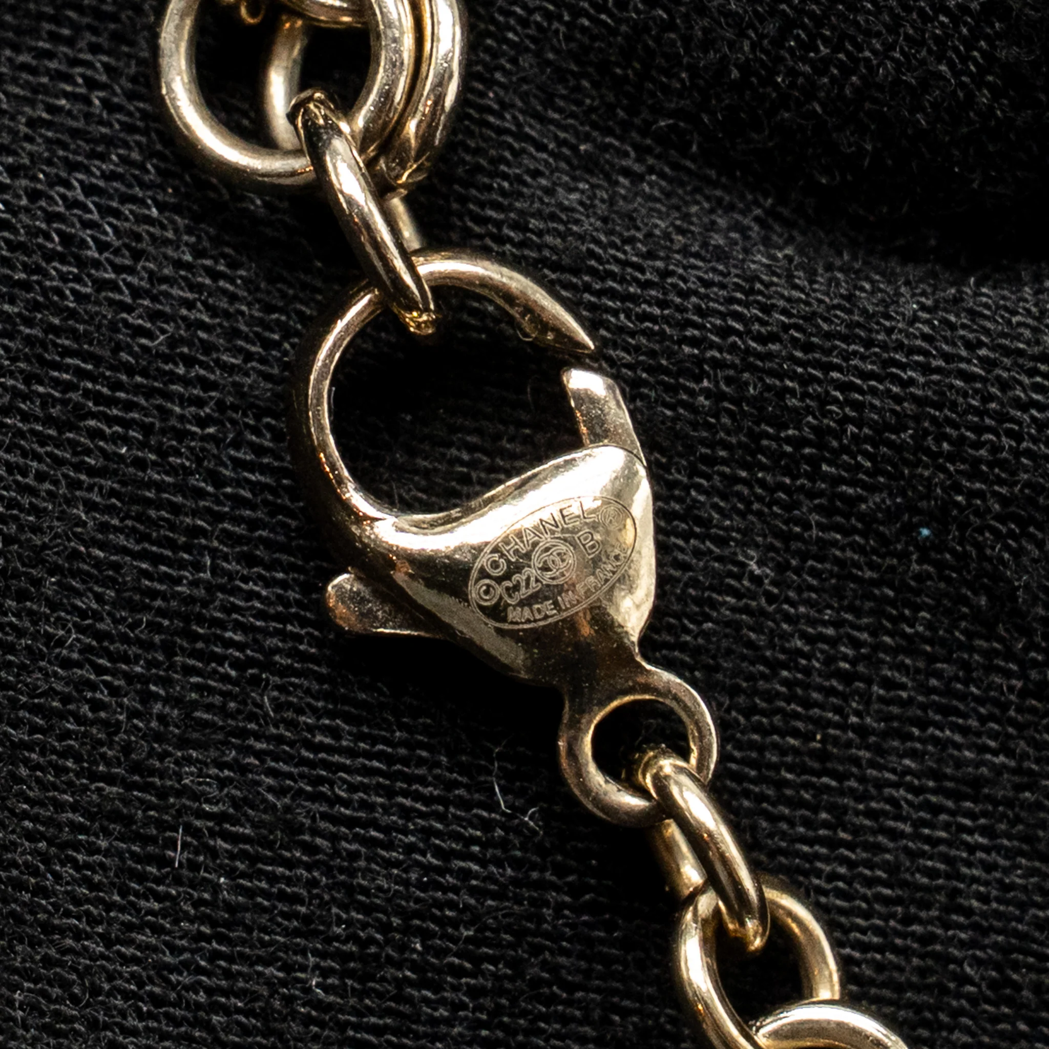 Chanel Pink Crystal Drop CC Logo Chocker/Necklace Light Gold Tone - Image 6