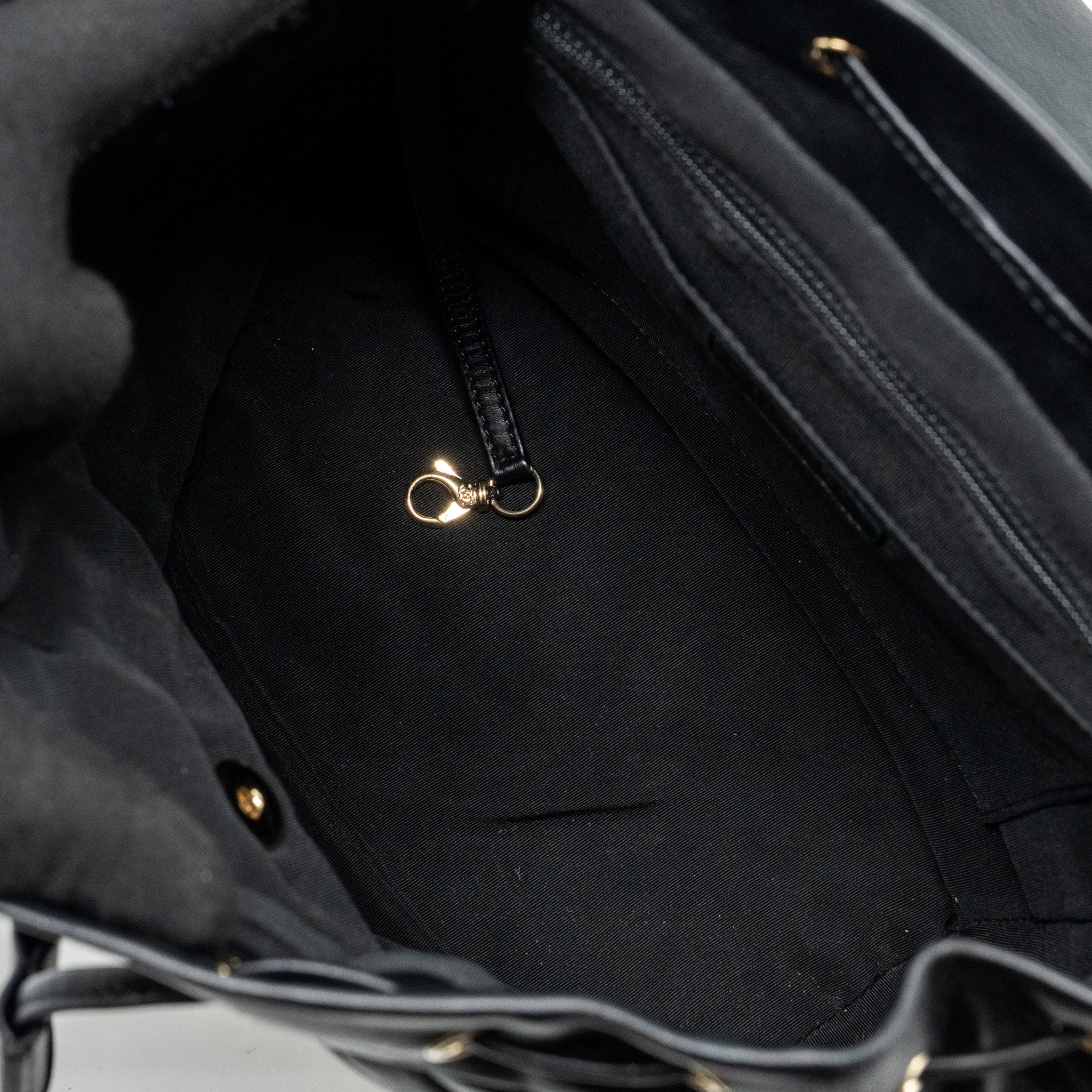 Chanel quilted flap backpack lambskin black GHW - Image 14