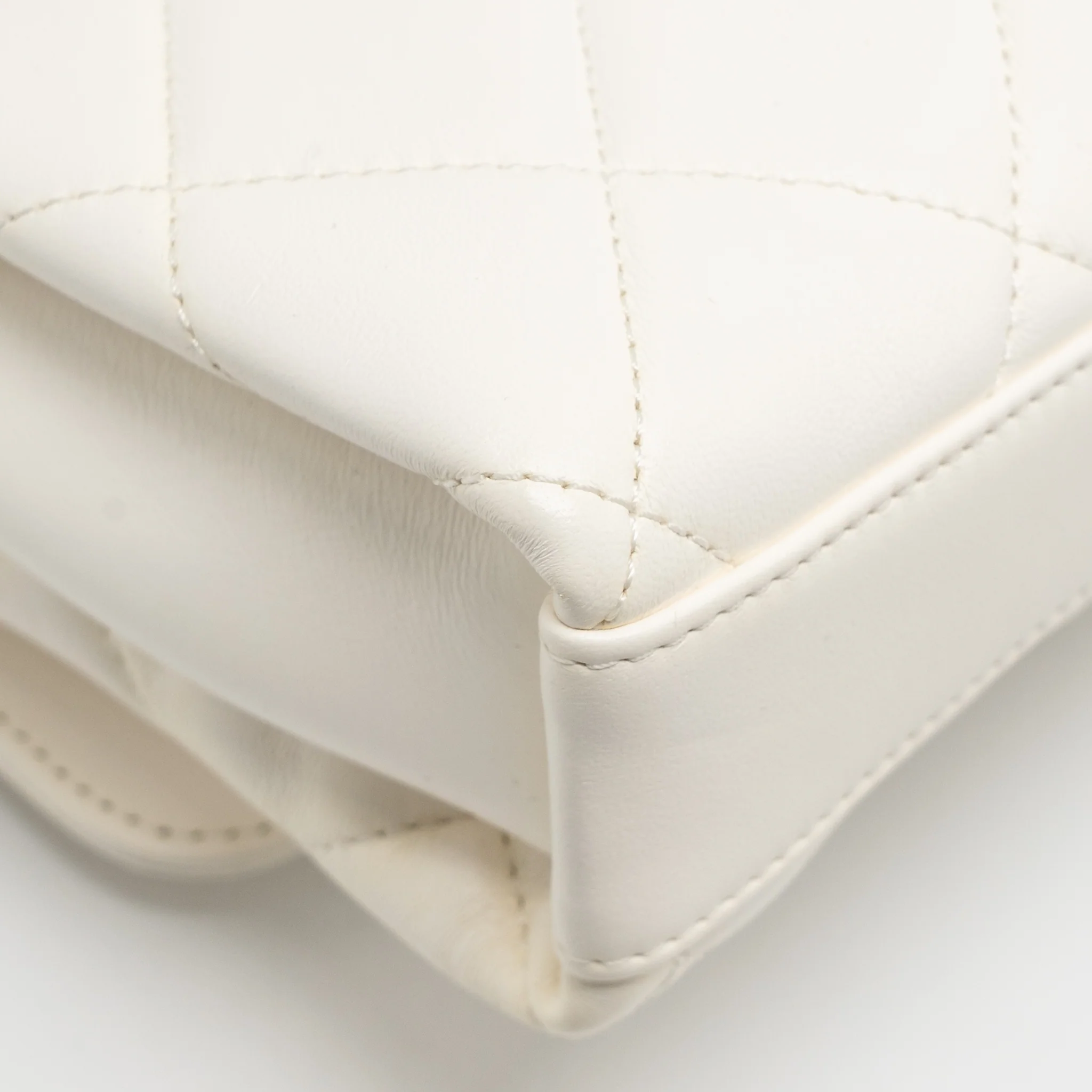 Chanel Quilted Flap Bag with Letter Chain Lambskin White GHW (Microchip) - Image 10