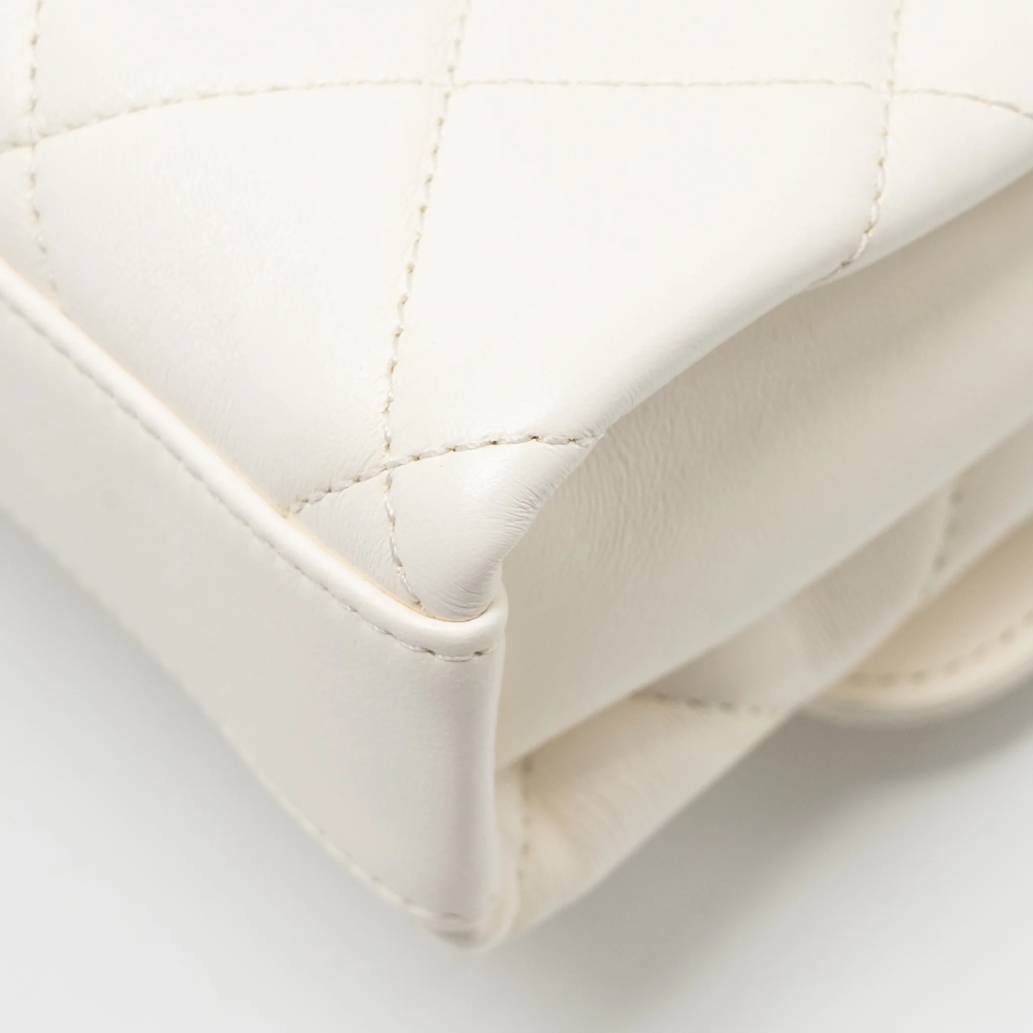 Chanel Quilted Flap Bag with Letter Chain Lambskin White GHW (Microchip) - Image 11