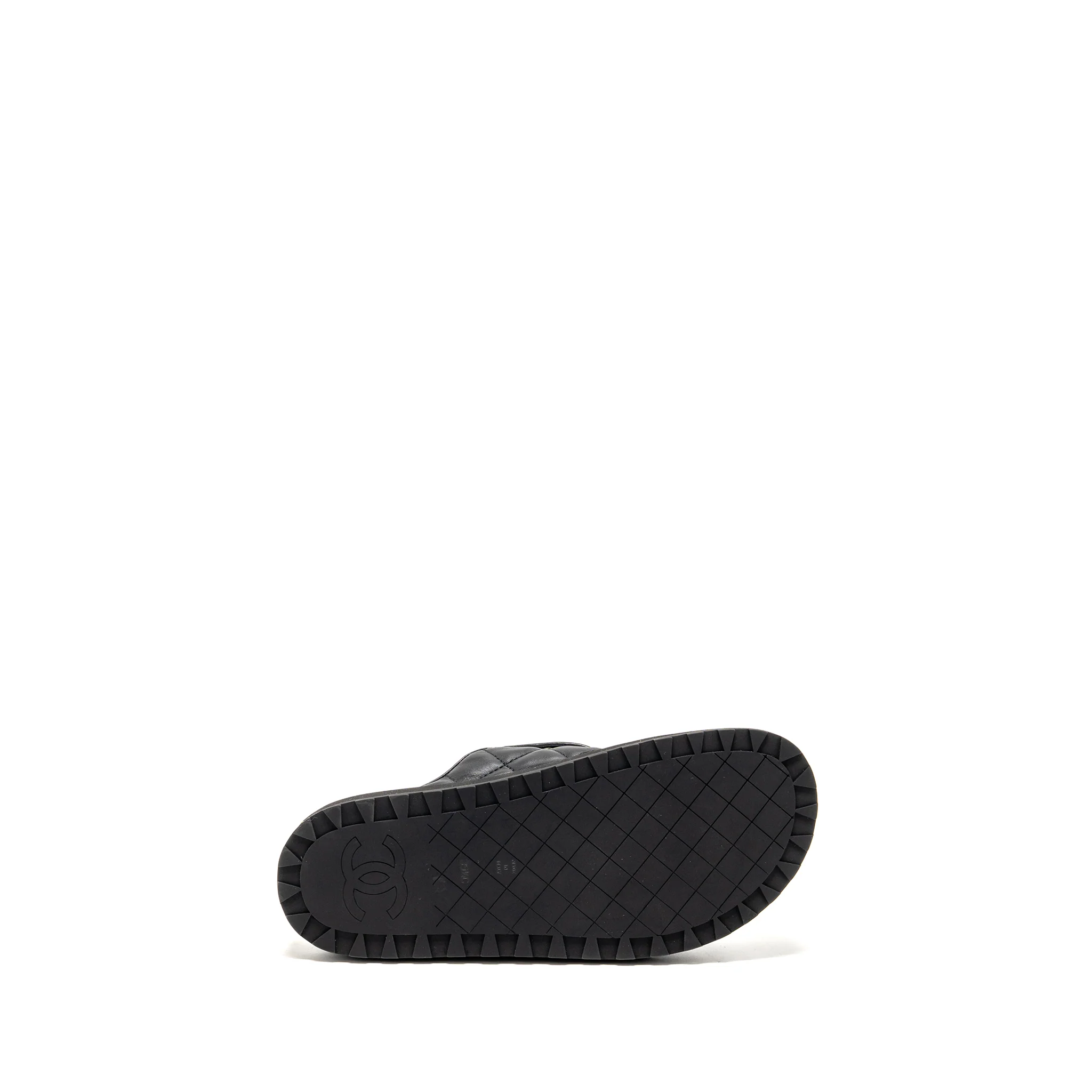 Chanel Size 39.5 CC Mules Lambskin Black GHW - Image 6