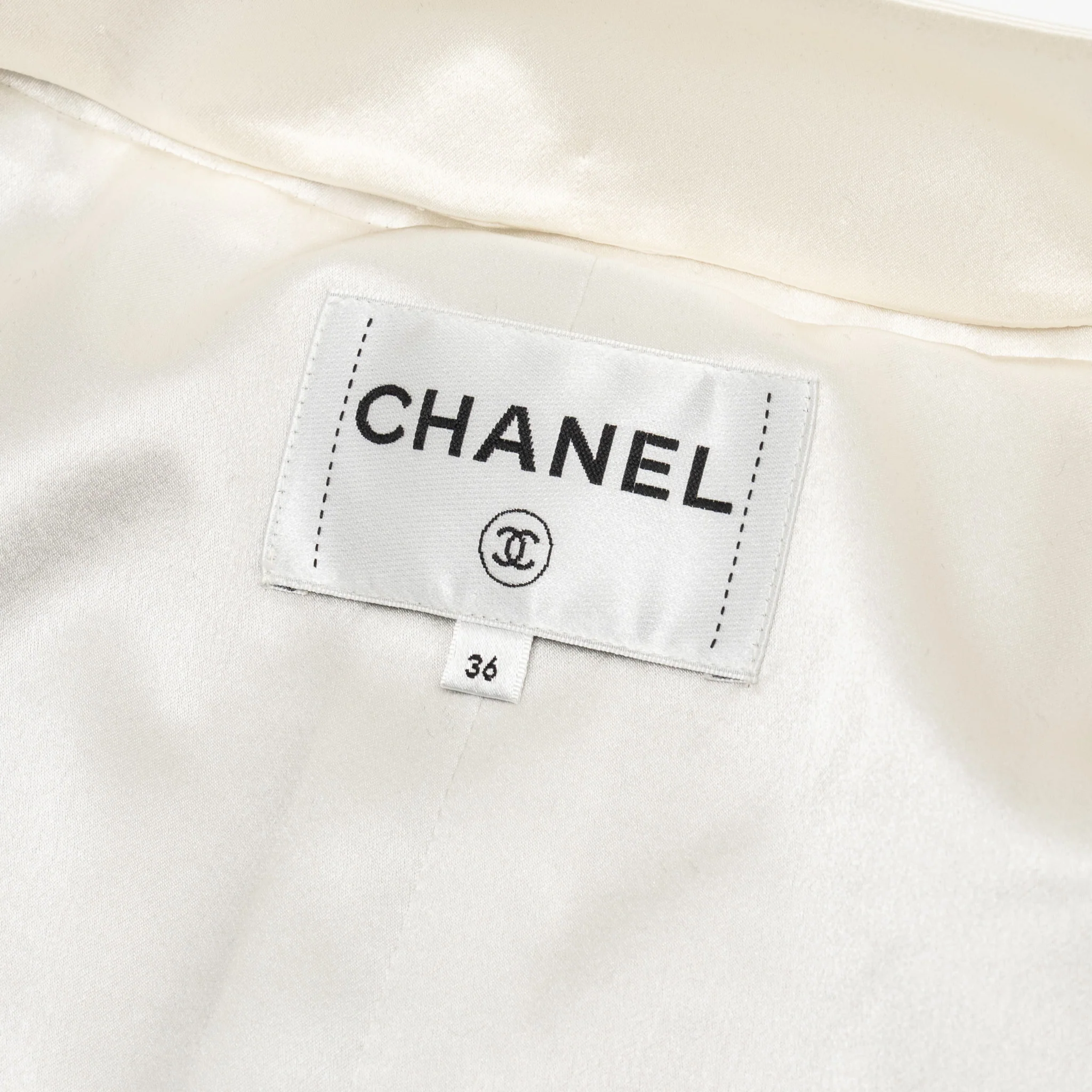 Chanel Size 36 20A Runway Matiers D’art Feather Trim Jacket Wool black - Image 8