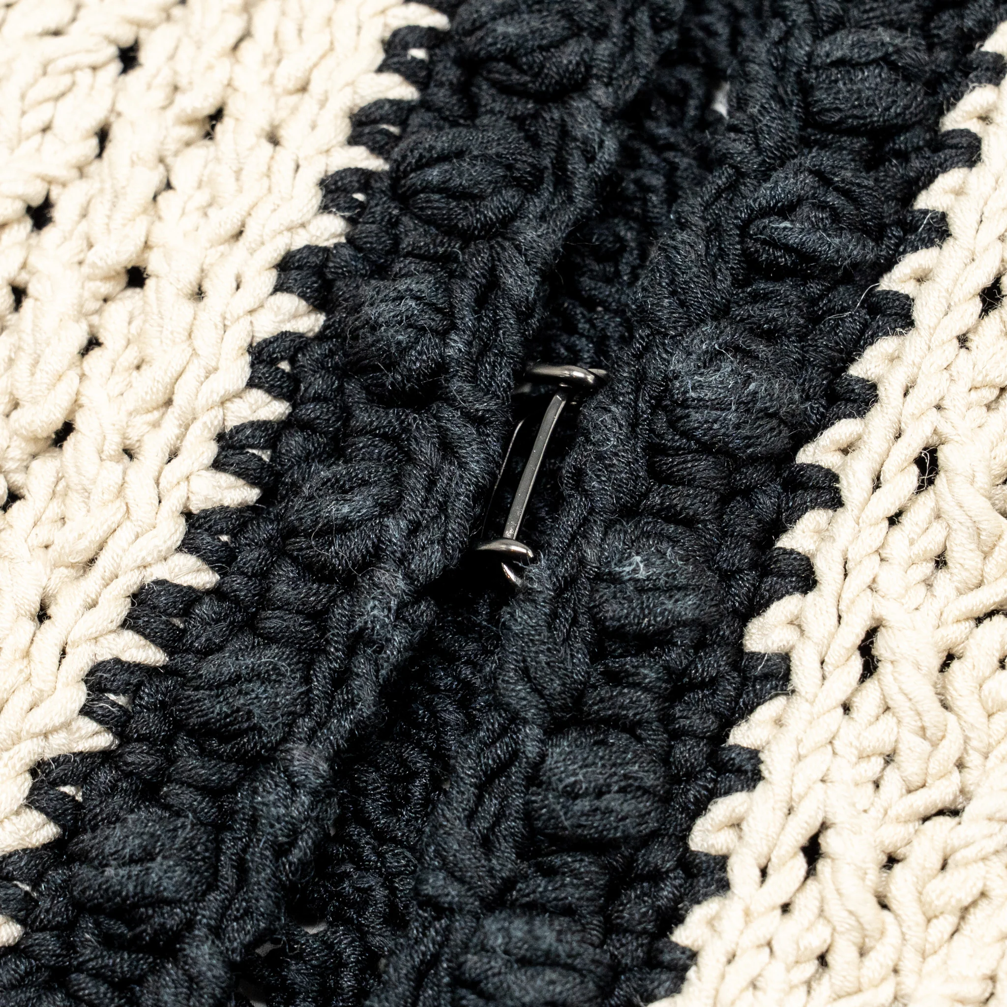 Chanel size 38 22C black and white knitted cardigan - Image 5