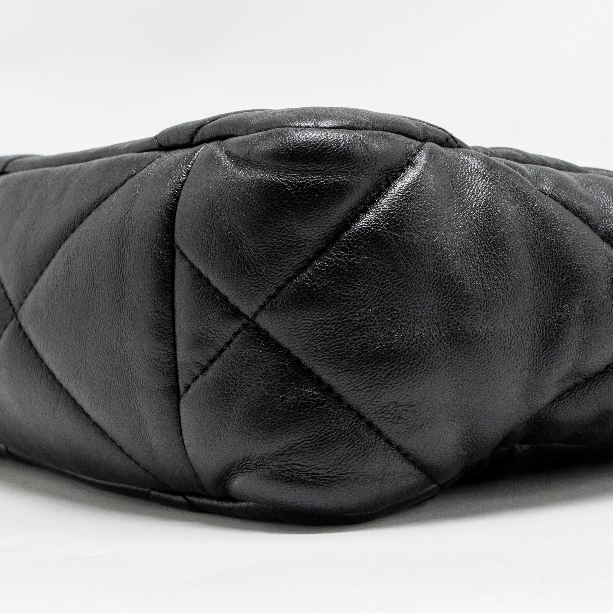 Chanel Small 19 Shopping Bag Shiny Lambskin Black Multicolour Hardware (Microchip) - Image 8