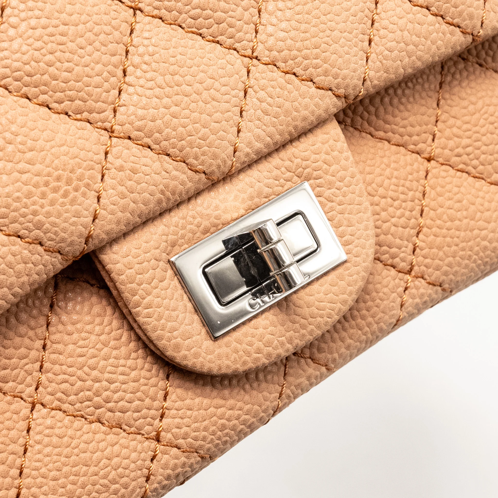 Chanel Small 2.55 Reissue Flap Bag Grained Calfskin Light Brown SHW - Image 12