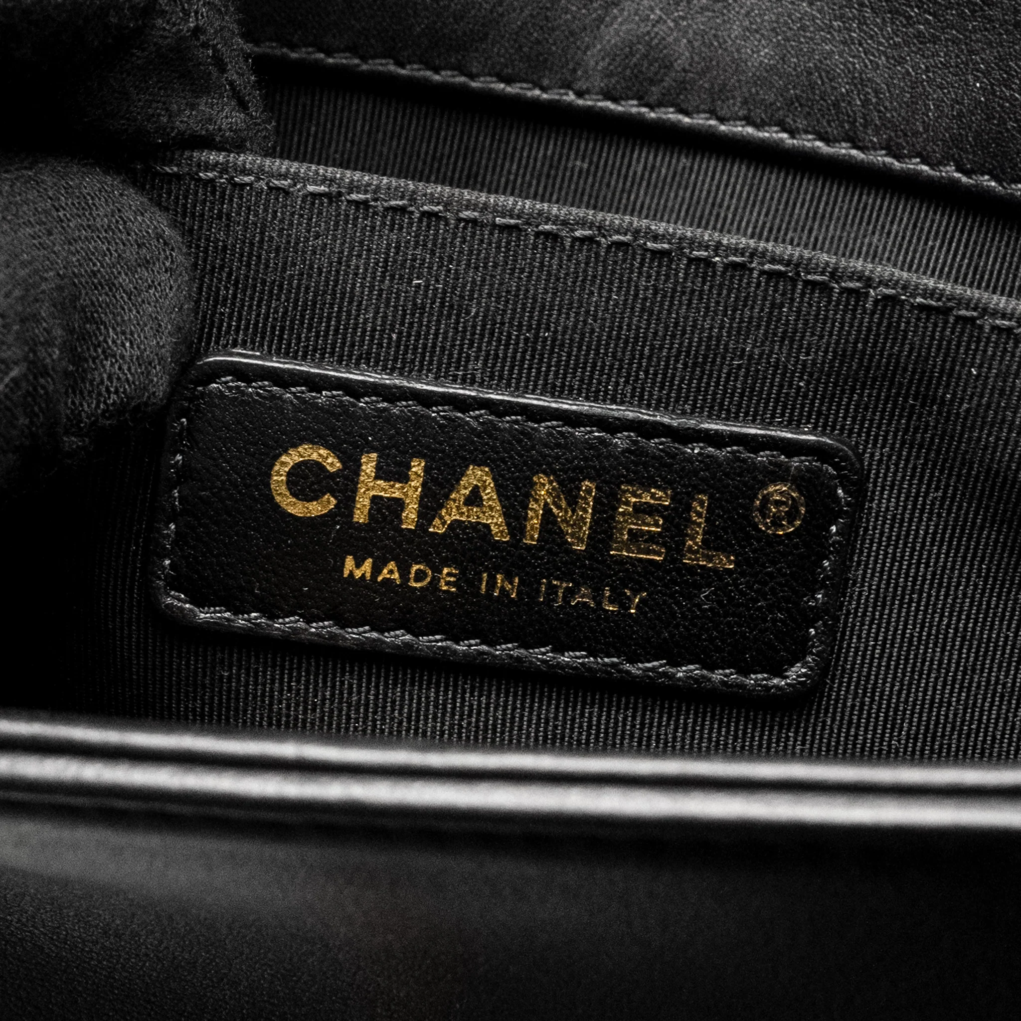 Chanel Small Boy Bag Calfskin Black GHW (Microchip) - Image 19