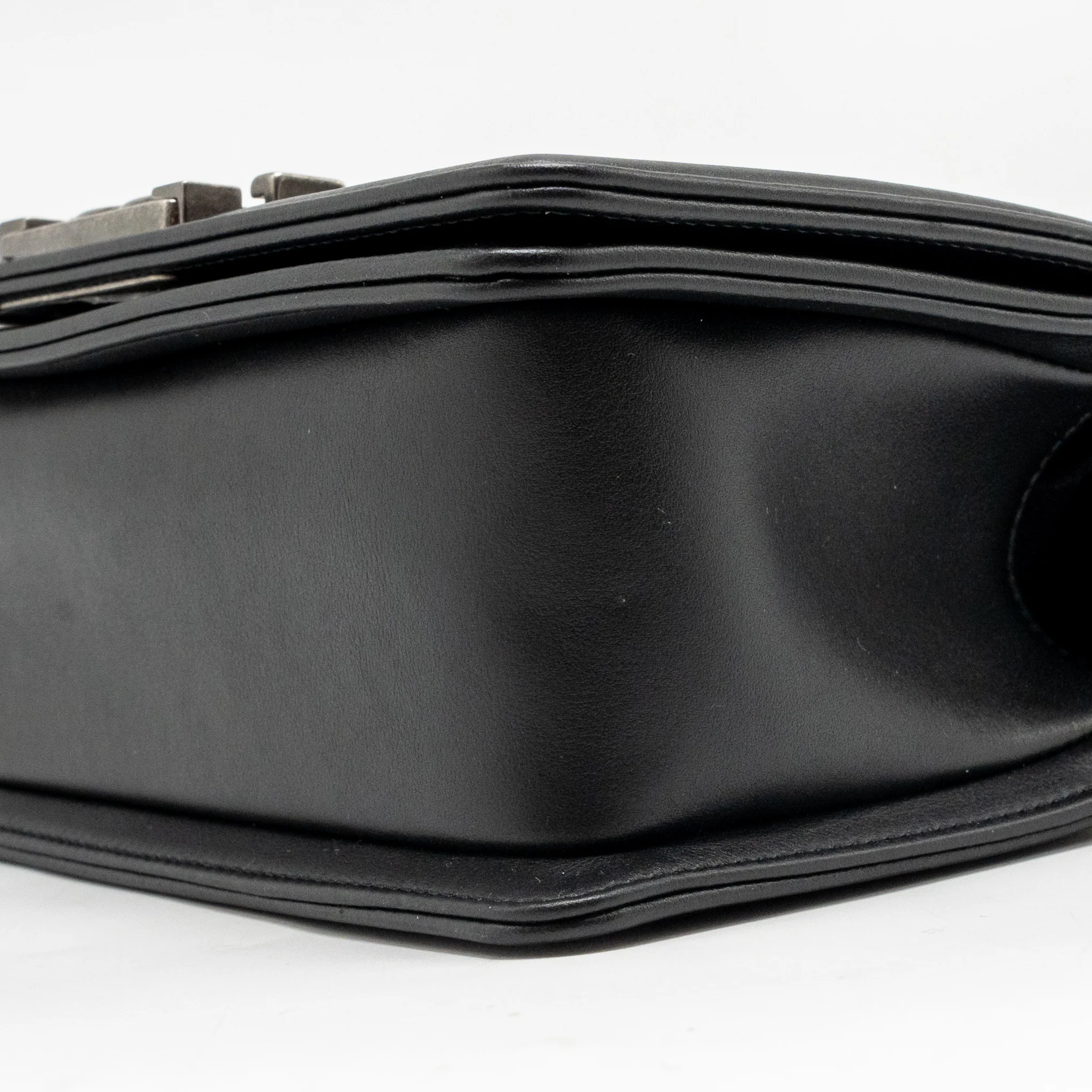 Chanel Small Boy Bag Calfskin Black SHW (Microchip) - Image 8