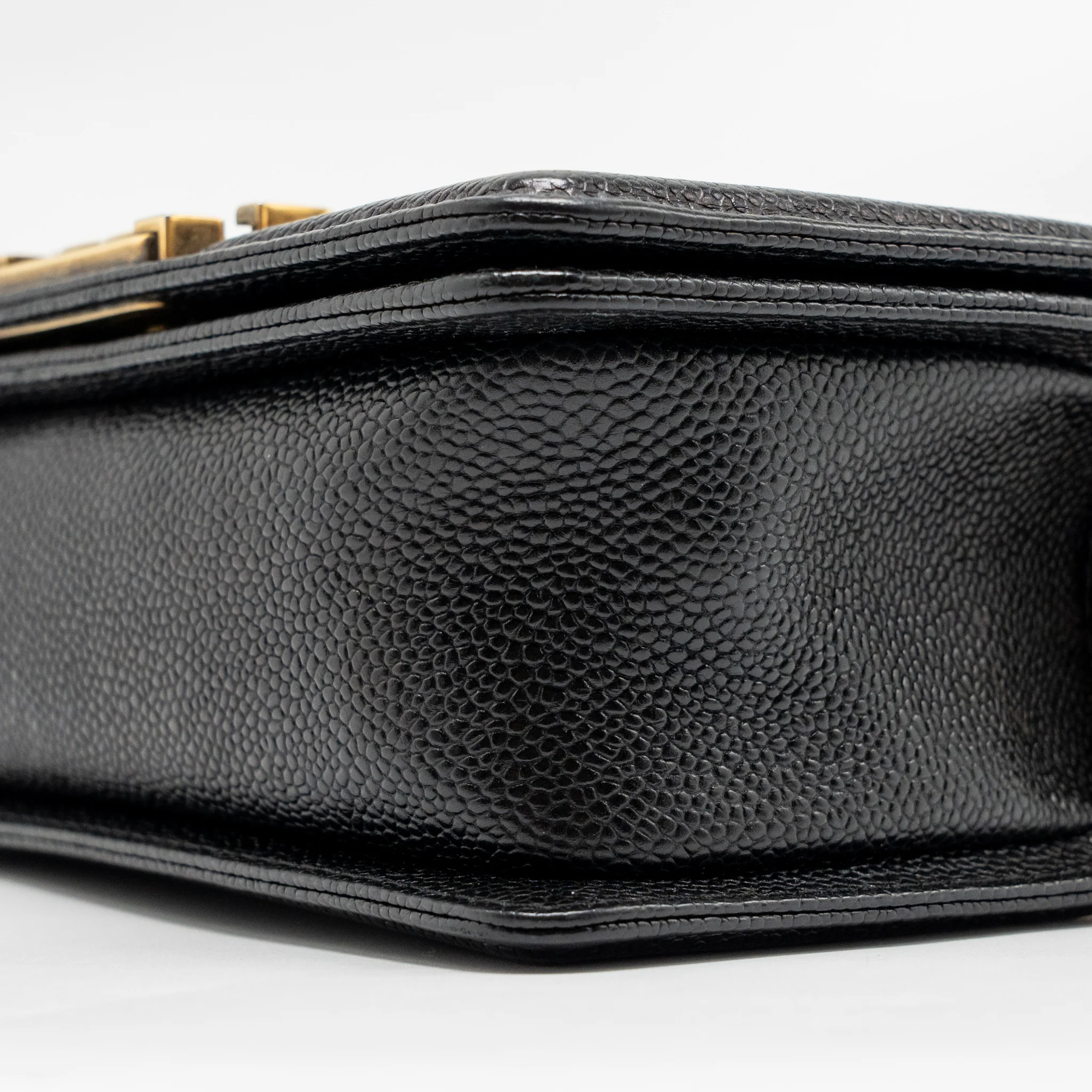 Chanel Small boy bag grained calfskin black GHW - Image 7