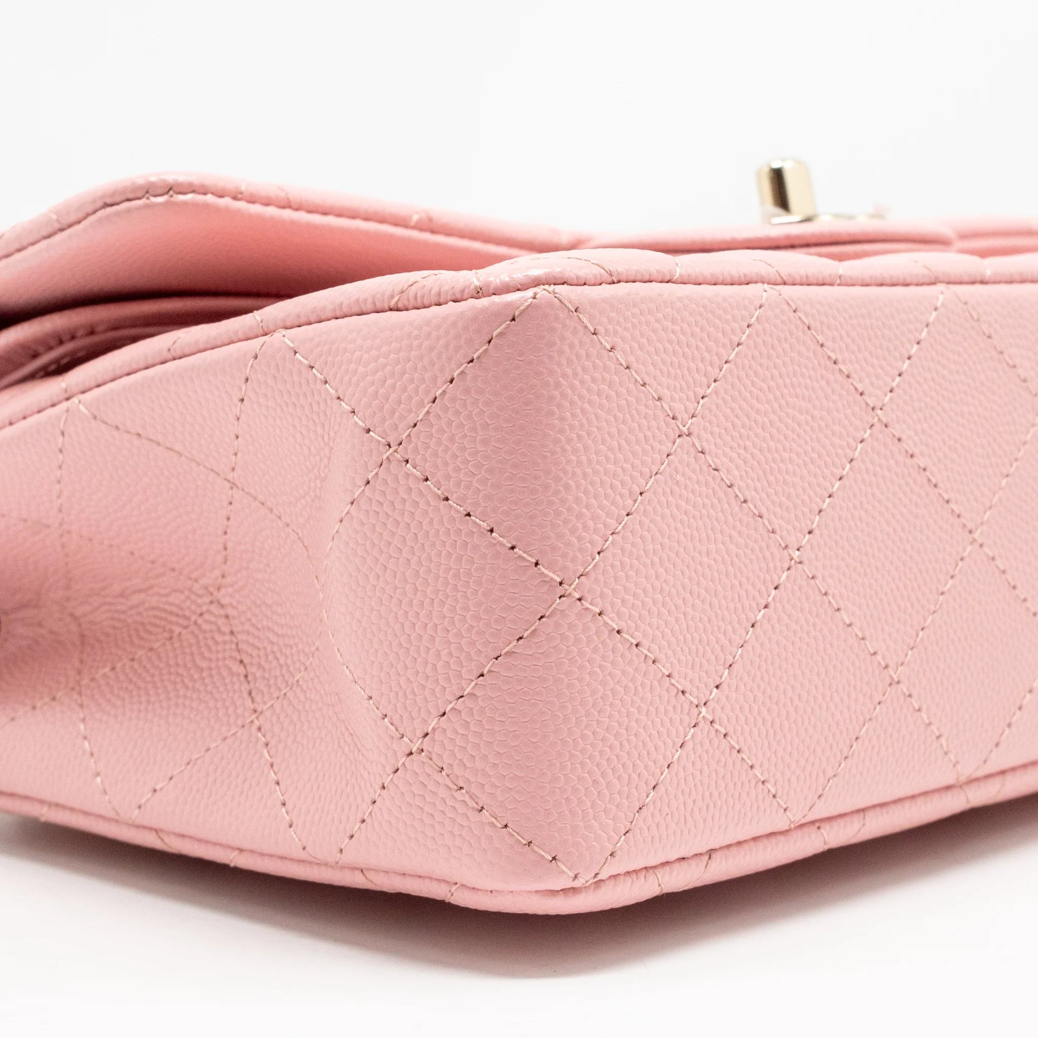 Chanel small classic double flap bag caviar light pink LGHW (microchip) - Image 7