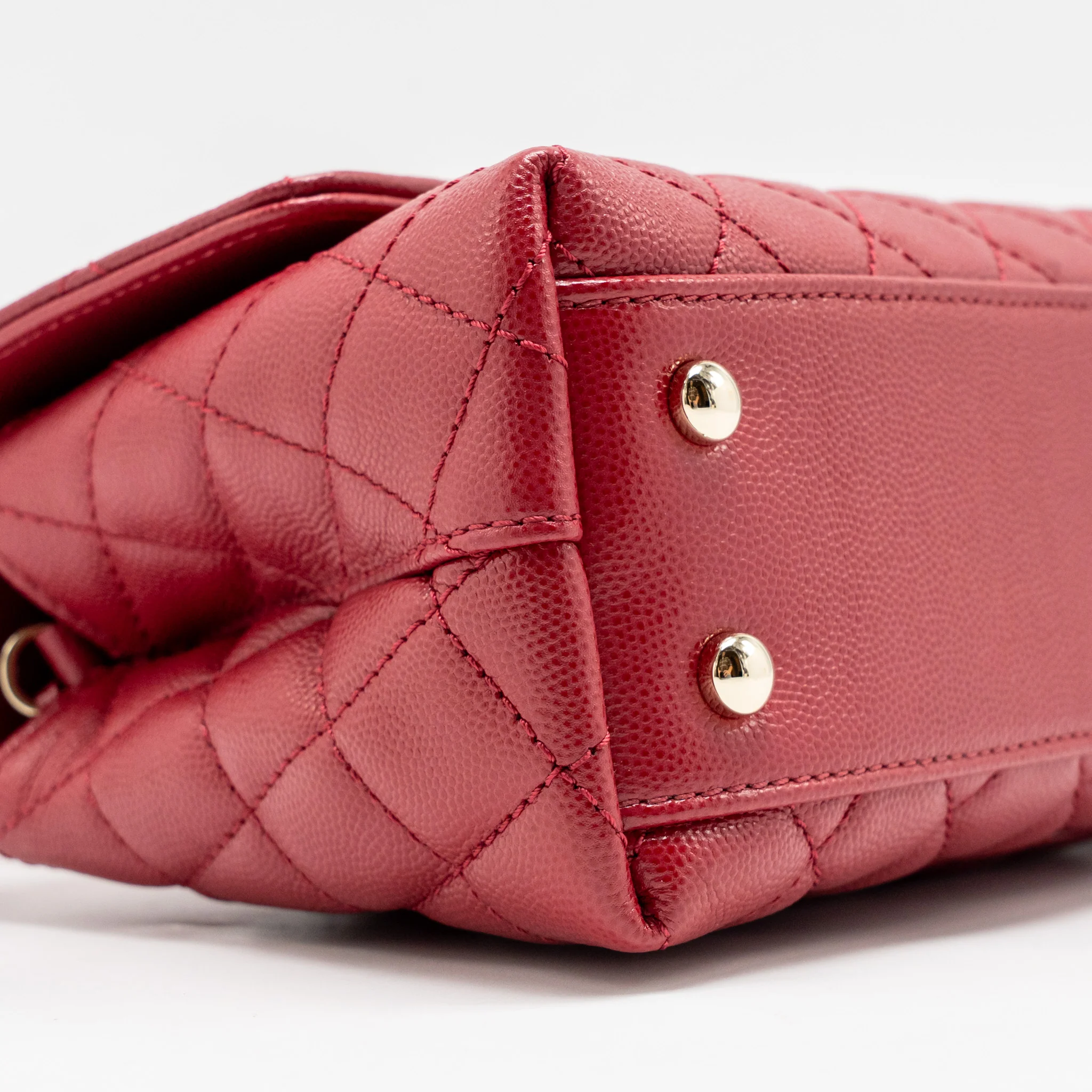 Chanel Small Coco handle caviar red LGHW (microchip) - Image 6