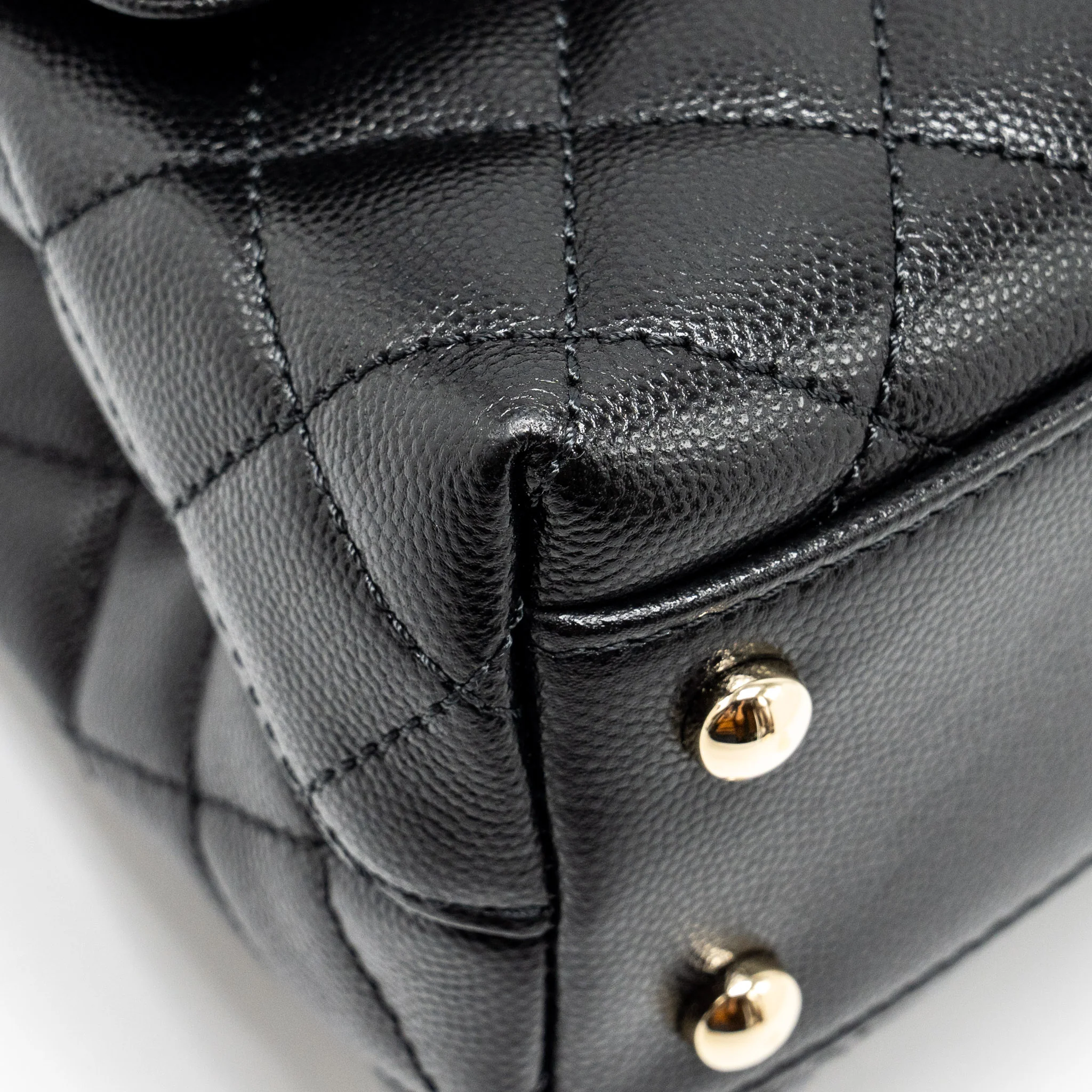 Chanel small coco handle with lizard embossed handle caviar black LGHW (microchip) - Image 8