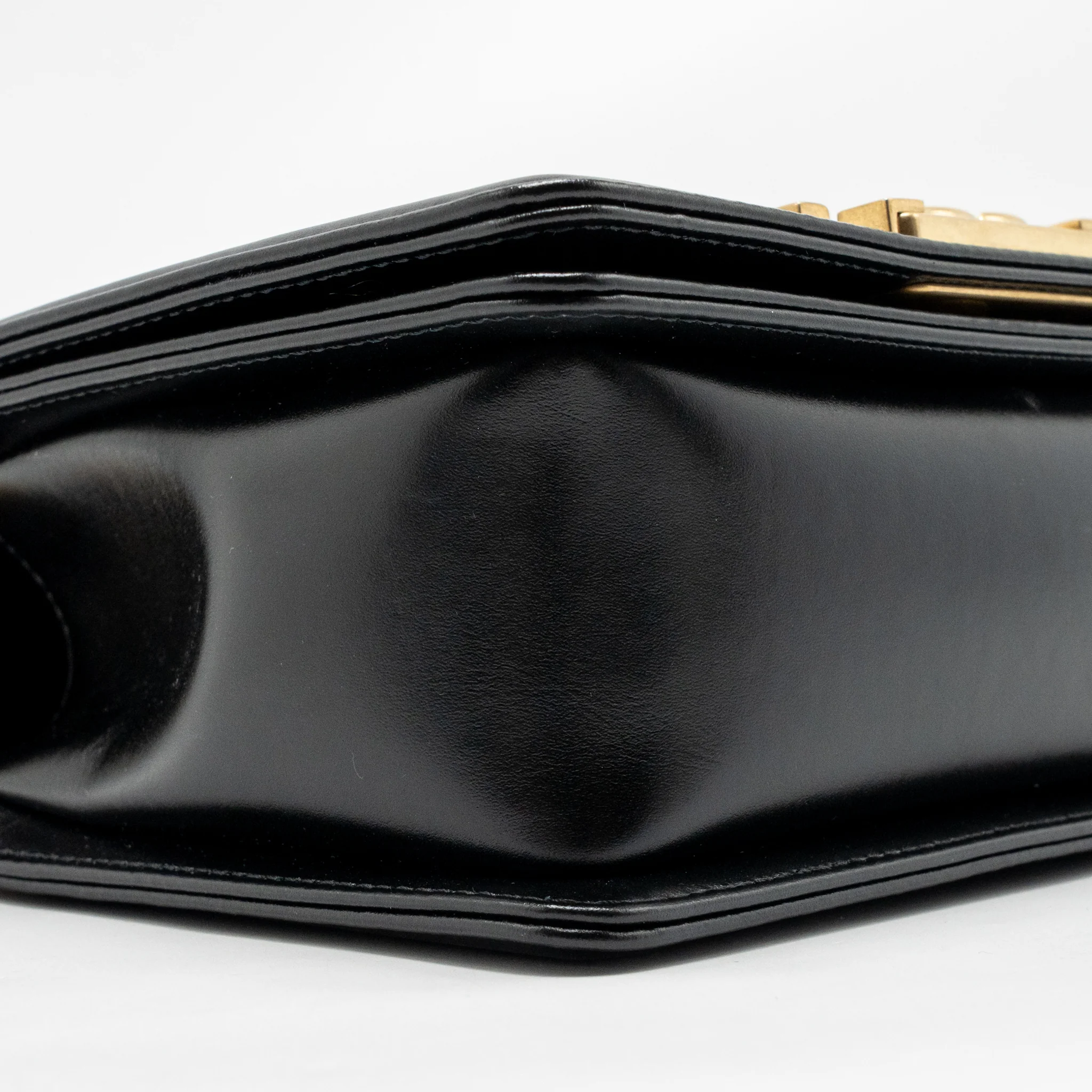 Chanel square boy bag calfskin black GHW (microchip) - Image 7