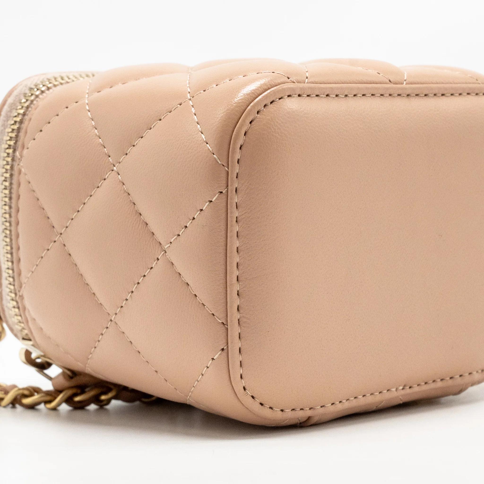 Chanel Top Handle Mini Vanity Lambskin Beige GHW - Image 7
