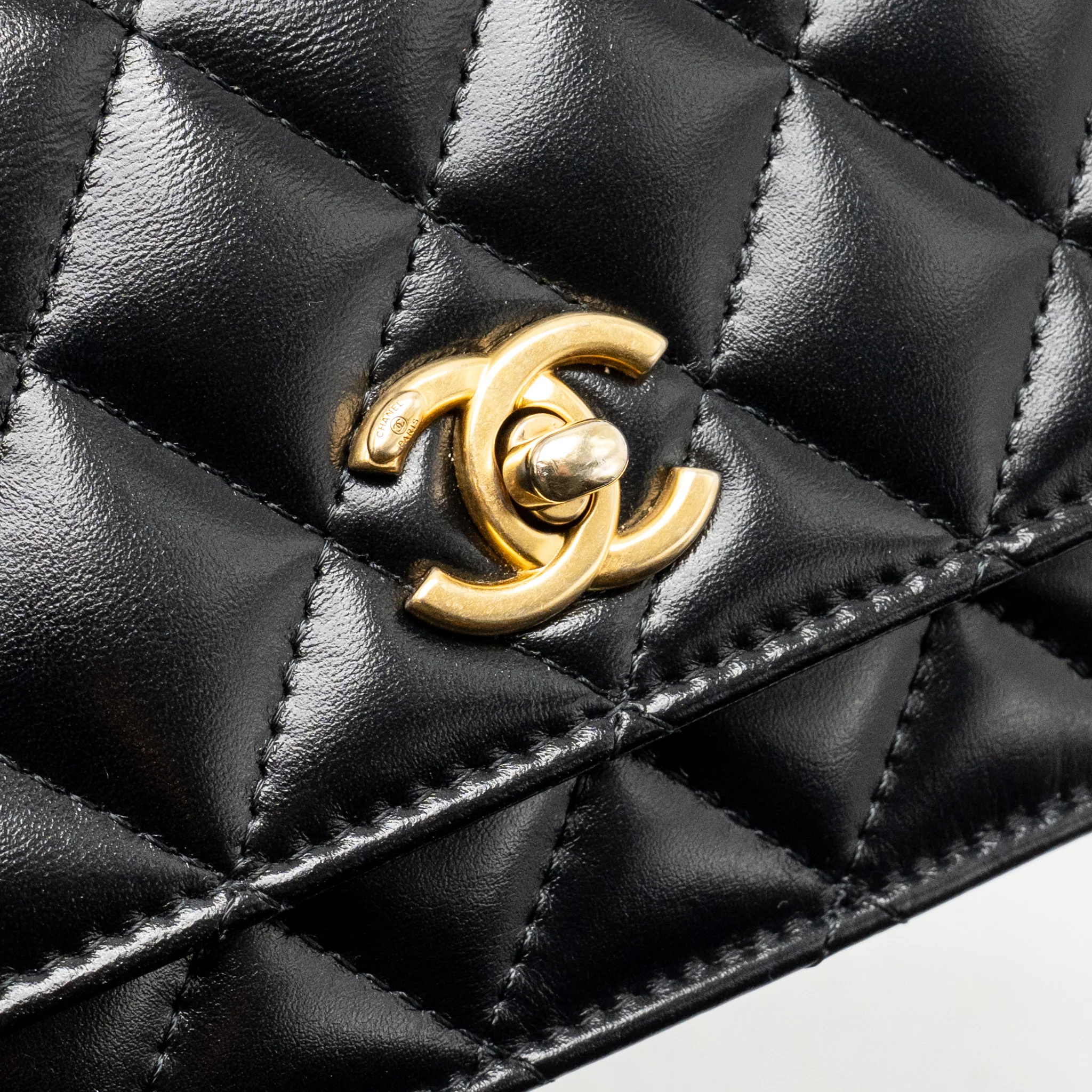 Chanel Top Handle Mini Wallet On Chain Calfskin Black GHW(microchip) - Image 12
