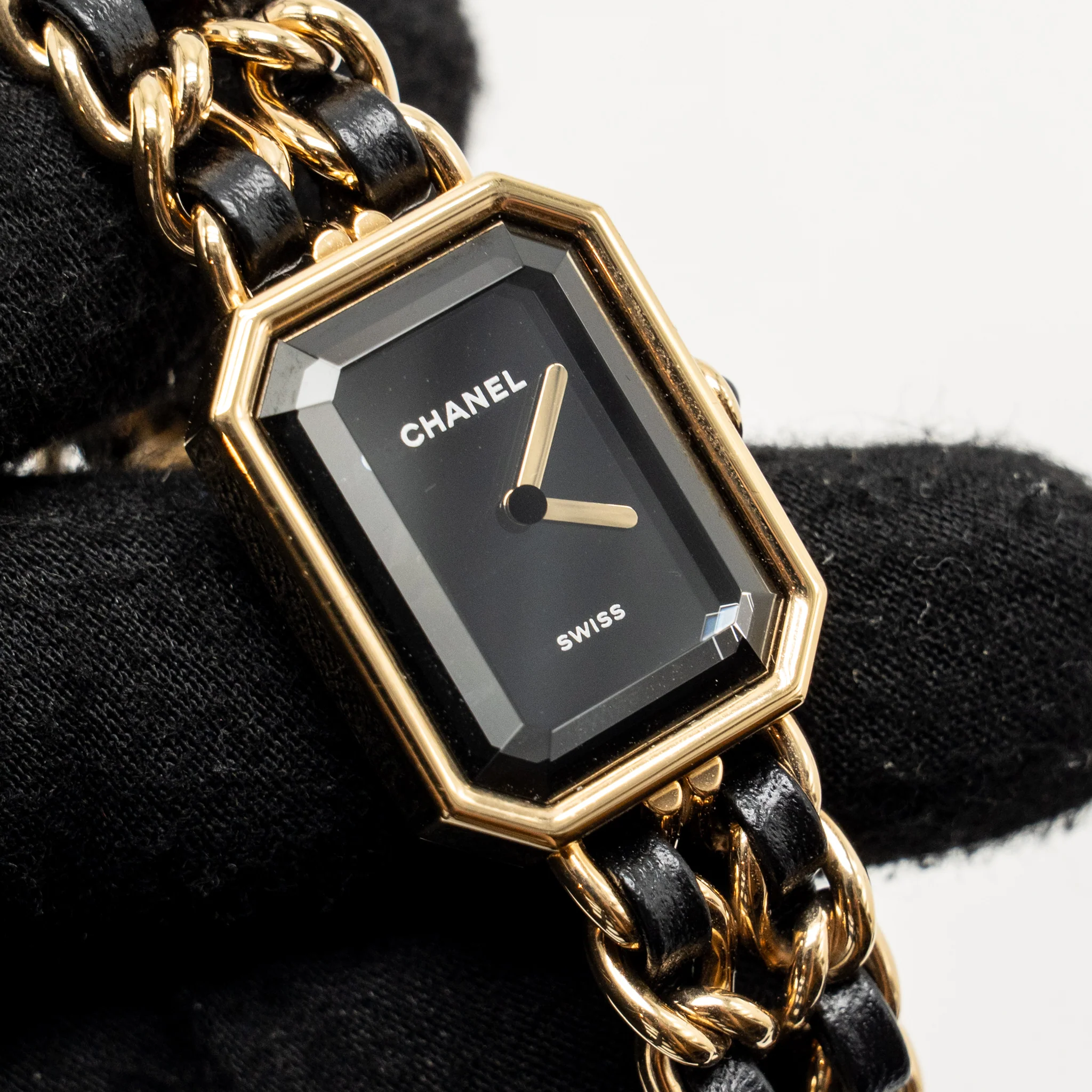 Chanel Size M Premiere Edition Originale Watch Steel Coated with Yellow Gold, Black Leather, Black-Lacquered Dial - Image 5