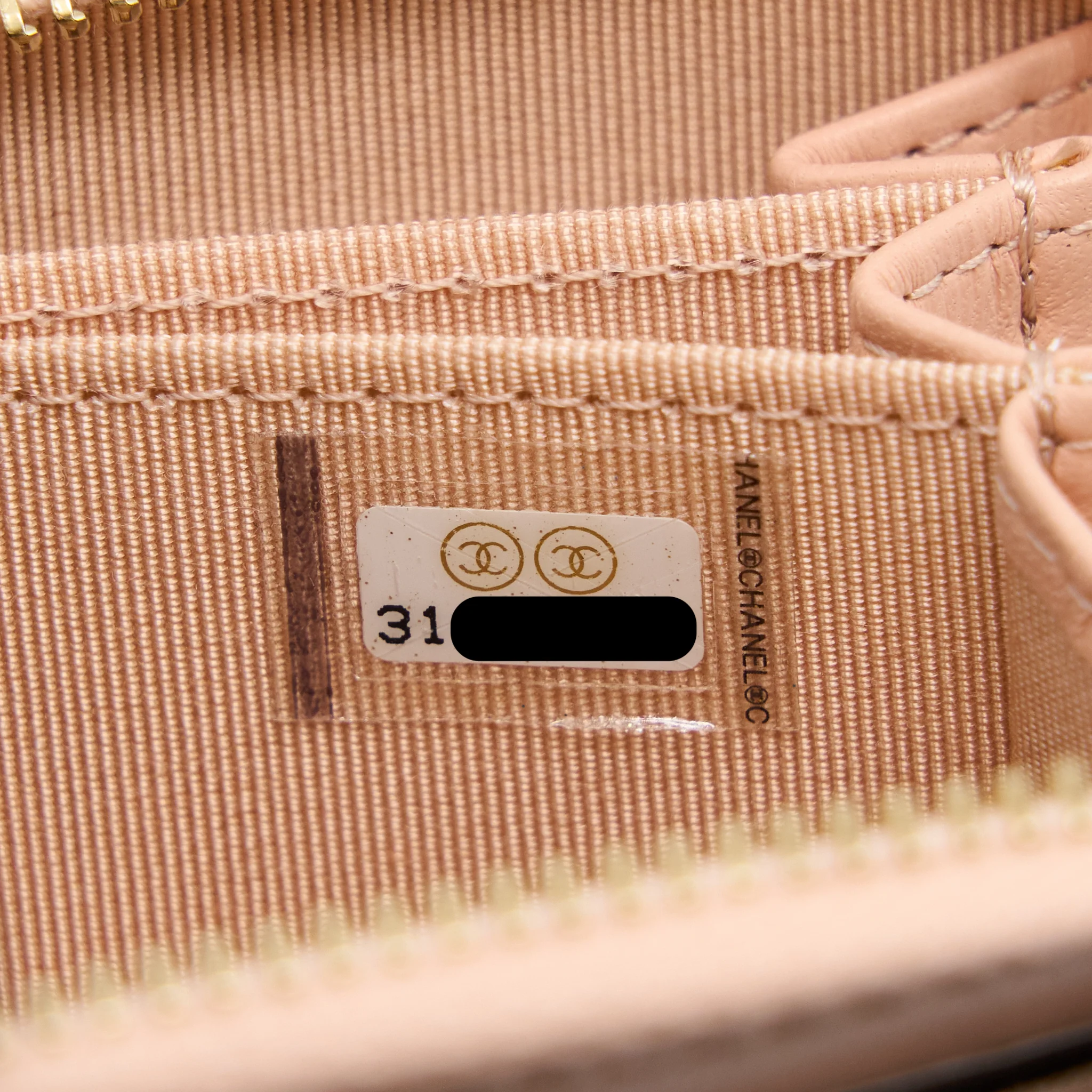 Chanel Zip Card Holder Lambskin Light Pink LGHW - Image 11