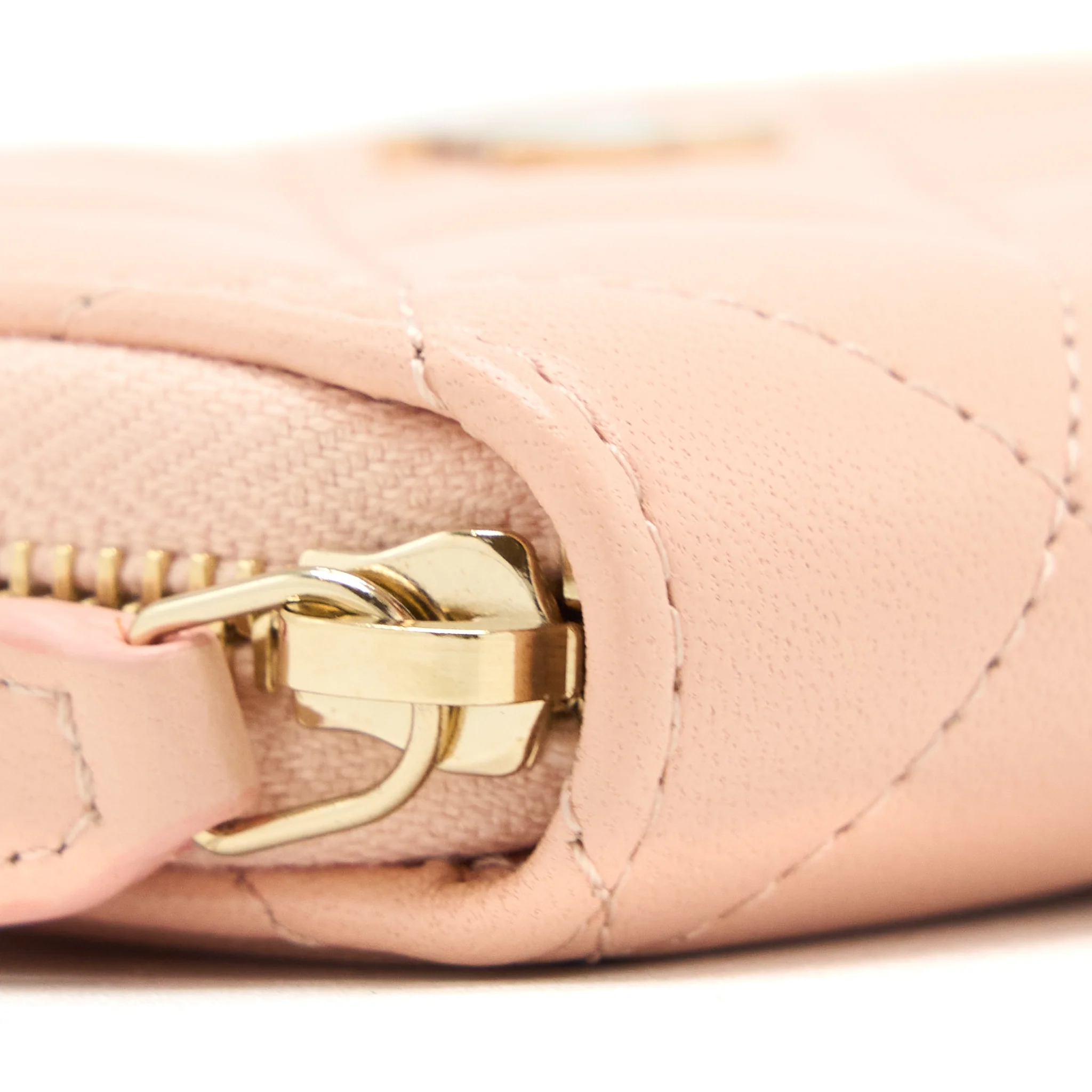 Chanel Zip Card Holder Lambskin Light Pink LGHW - Image 6