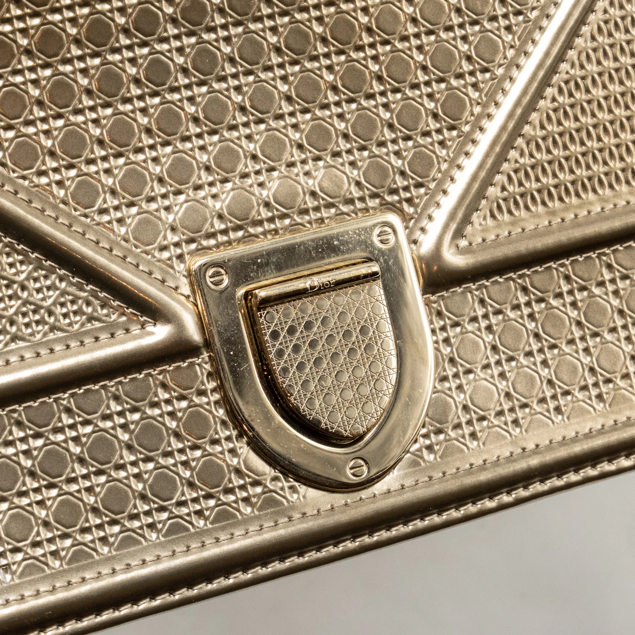 Dior Medium Diorama Metallic Calfskin Light Gold with LGHW - Image 12