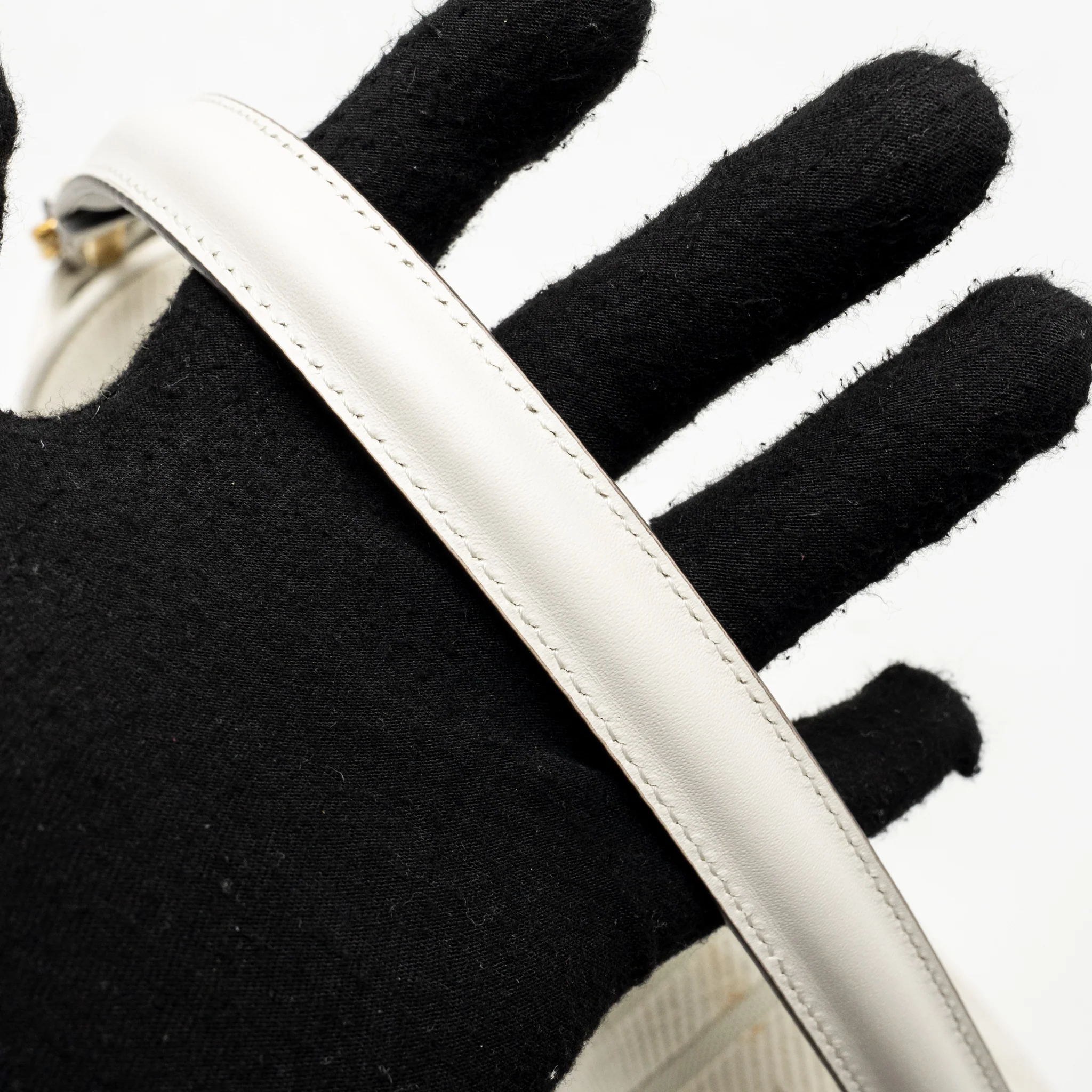 Fendi Baguette bag fabric white GHW - Image 13