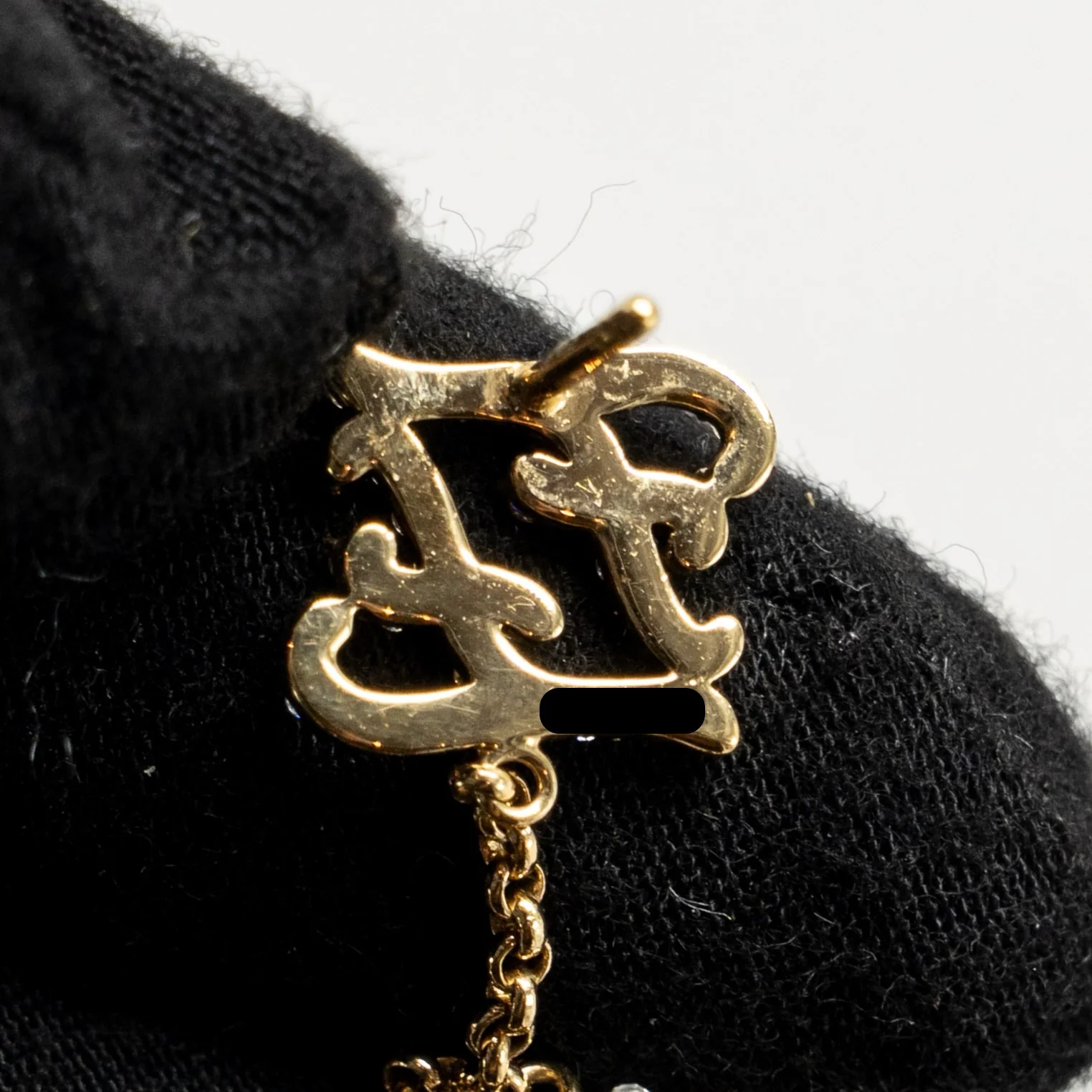 Fendi Earrings (2 pairs) & Ring Set - Image 8