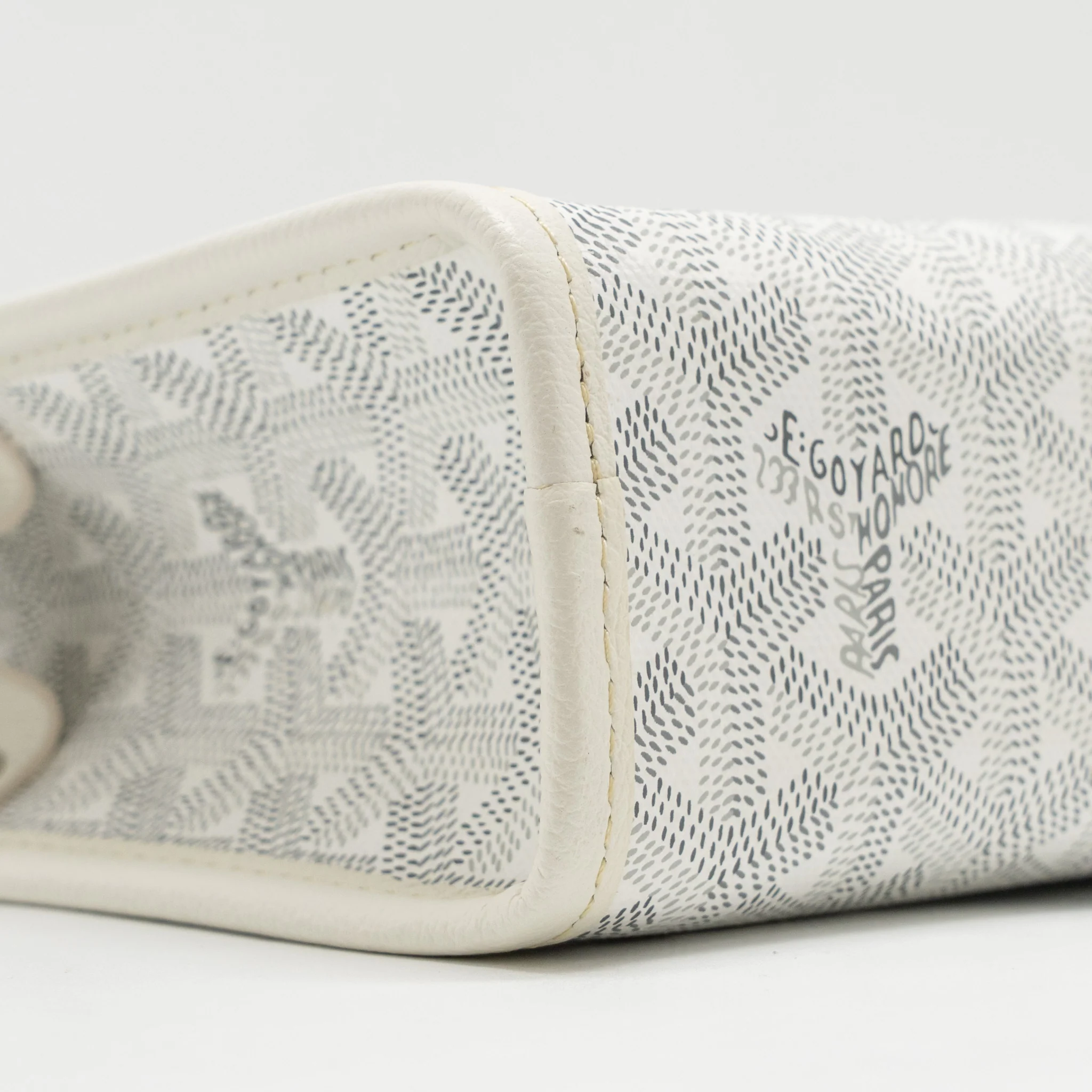 Goyard Jouvence MM Toiletry Bag Goyardine Canvas White SHW - Image 6