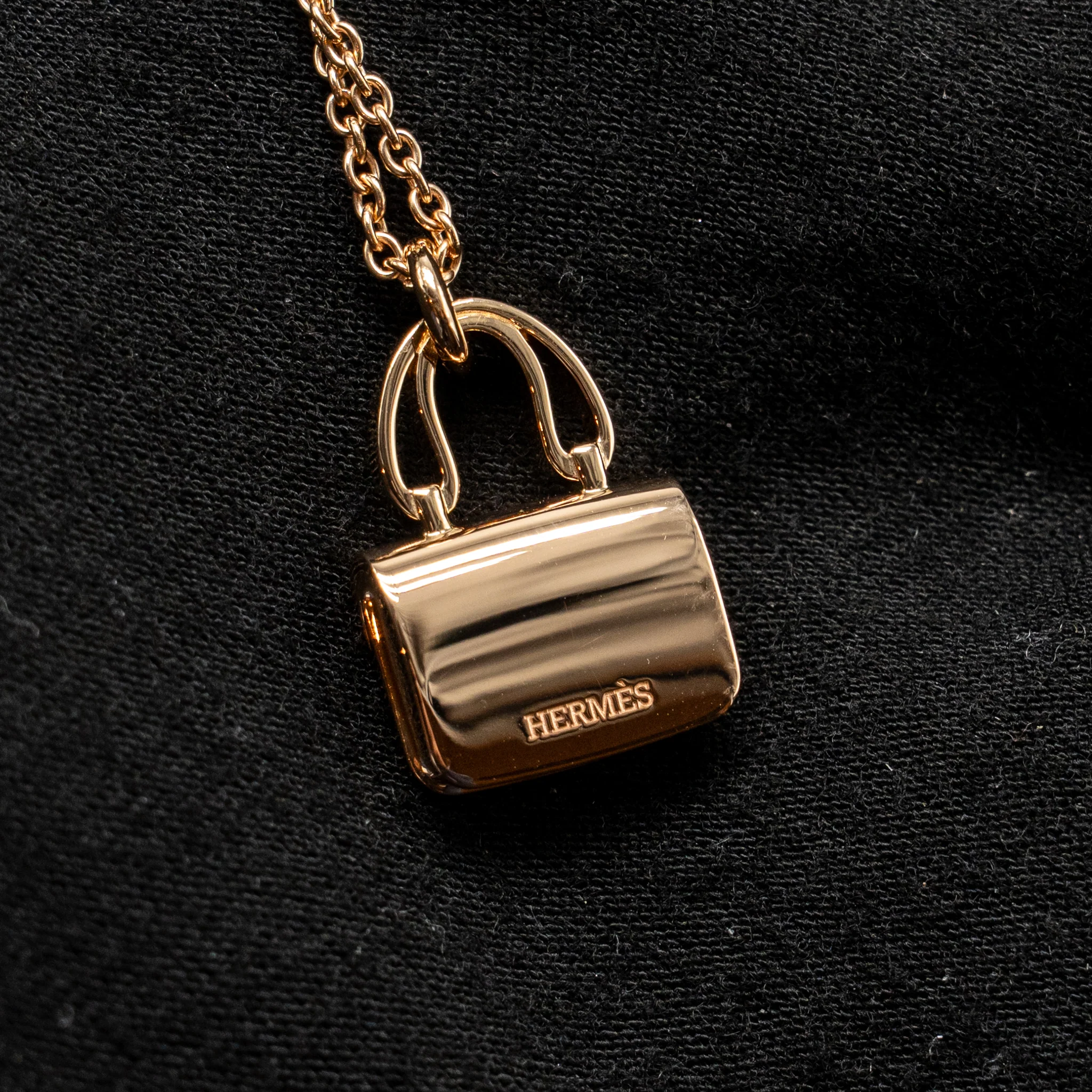 Hermes constance amulette pendant rose gold with diamonds - Image 5