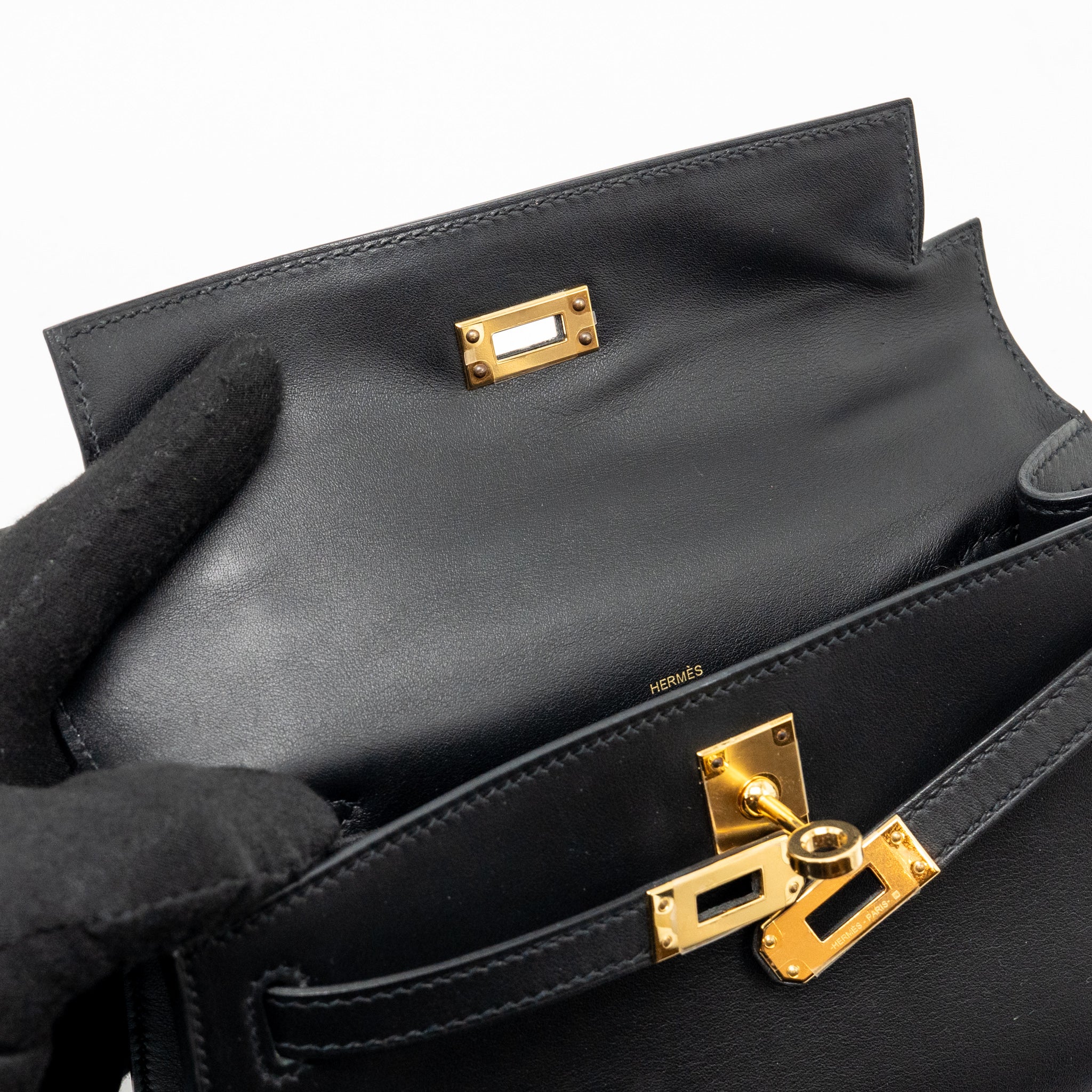 Hermes Kelly Pochette Swift Black GHW Stamp Y - Image 17