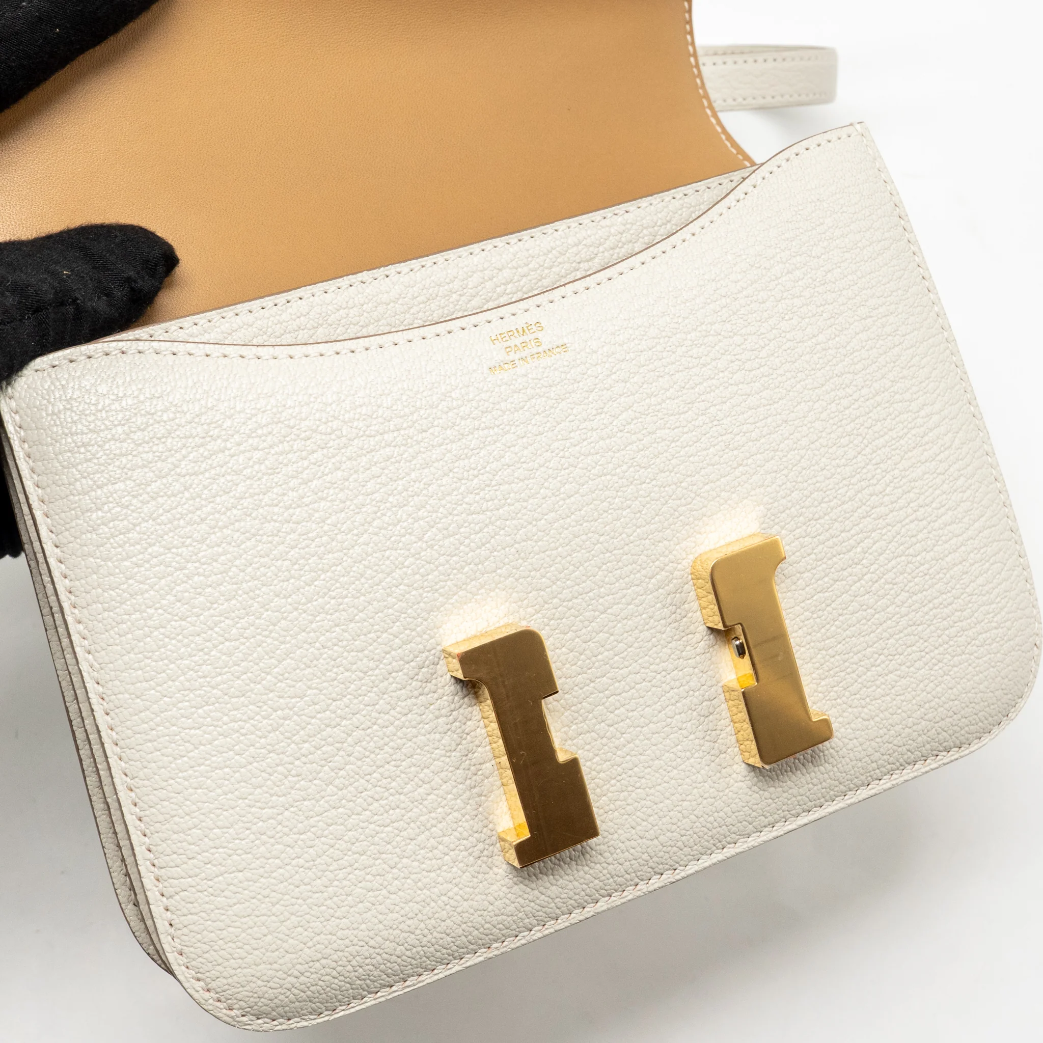 Hermes Mini Constance Chèvre Mysore Mushroom/Biscuit GHW Stamp B - Image 13