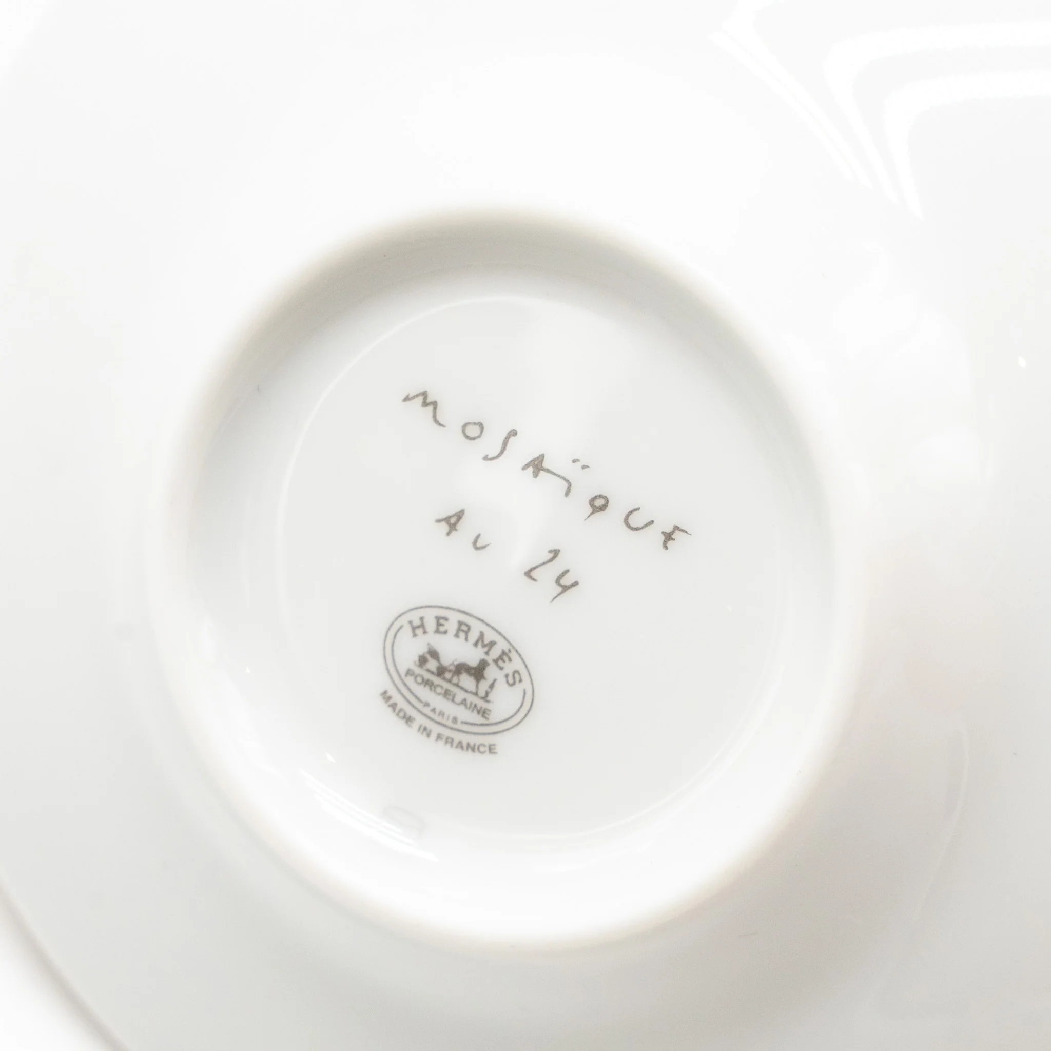 Hermes Mosaique Au 24 Gold Tea Cup with Lid and Saucer (2 Sets) - Image 7