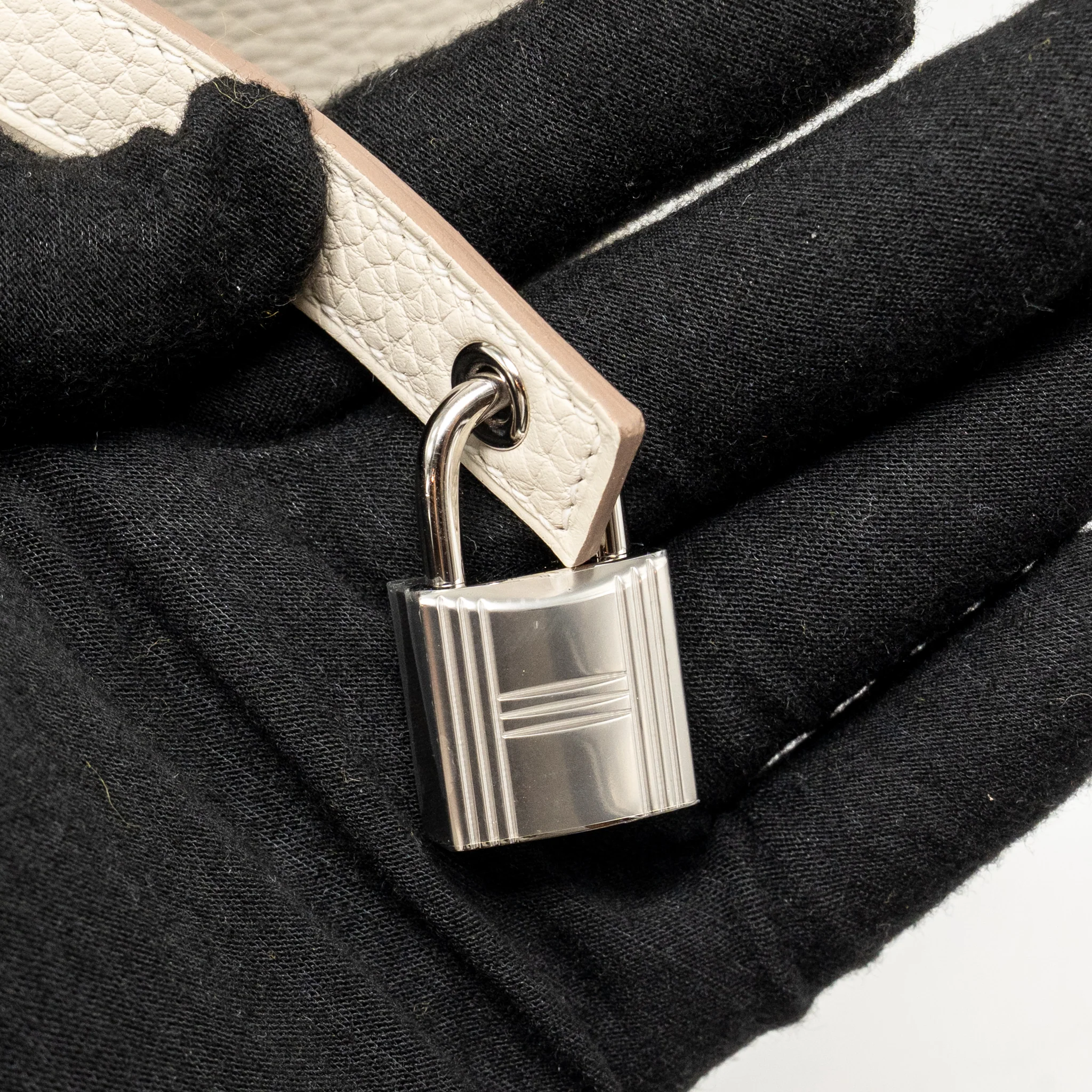 Hermes Picotin 18 Lock Bag Clemence Craie SHW Stamp K - Image 16