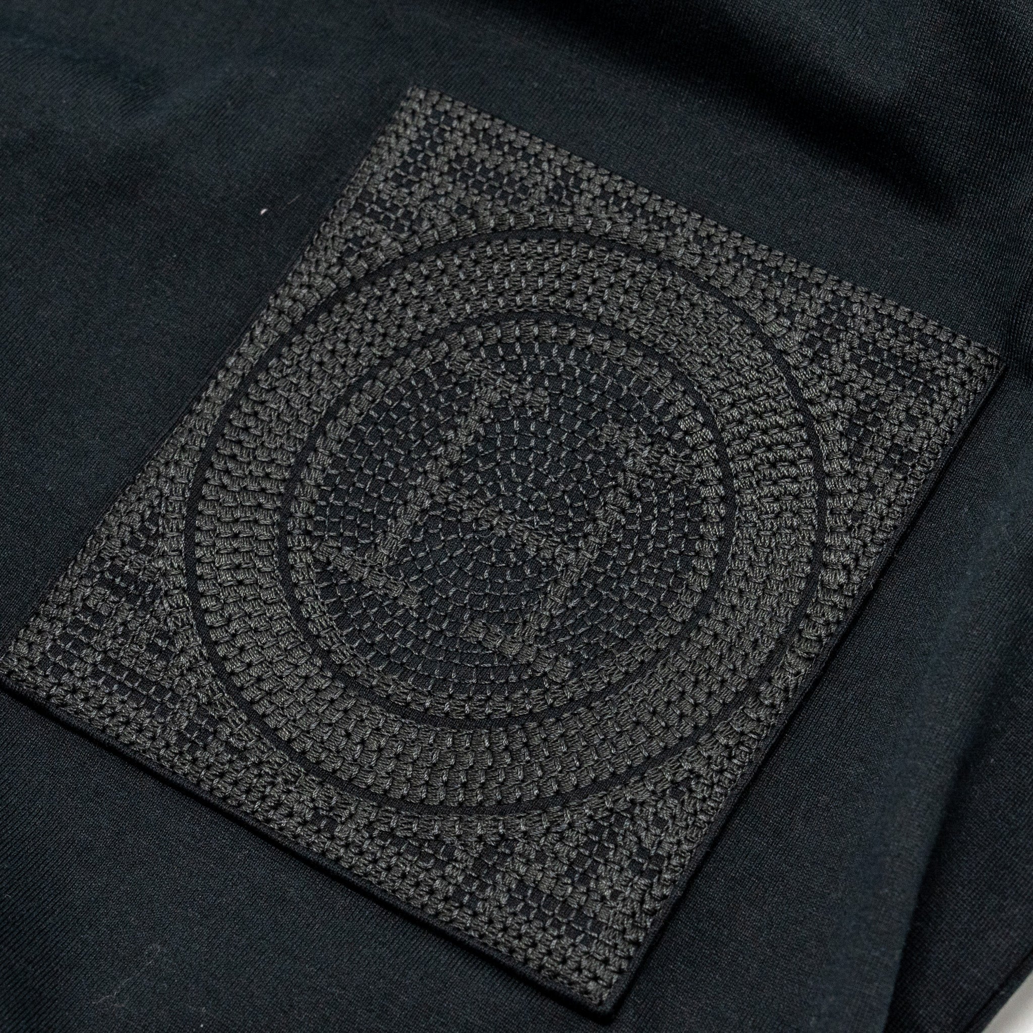 Hermes Size 32 Embroidered Pocket T-Shirt Cotton Black - Image 4