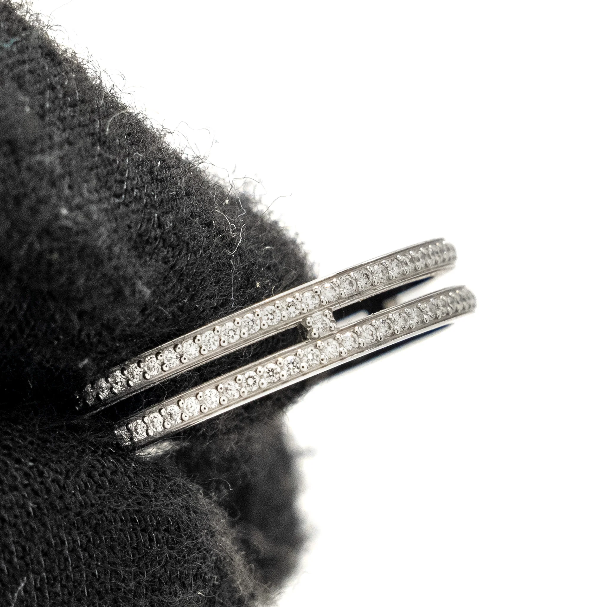 Hermes Size 55 Ariane Wedding Band, Small Model White Gold, Diamonds - Image 5