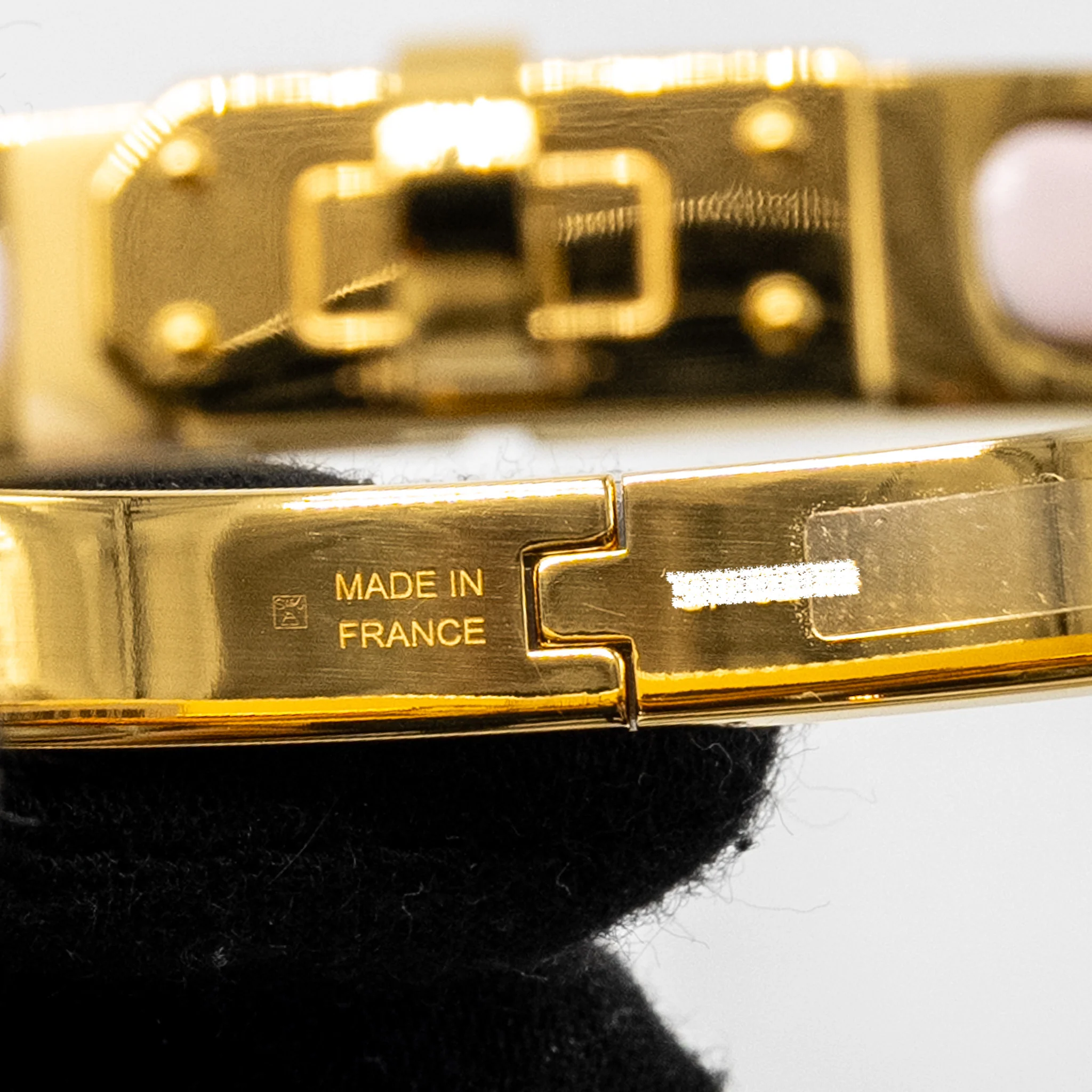 Hermes size GM Mini Clic Kelly Bracelet Rose Candeur GHW - Image 4