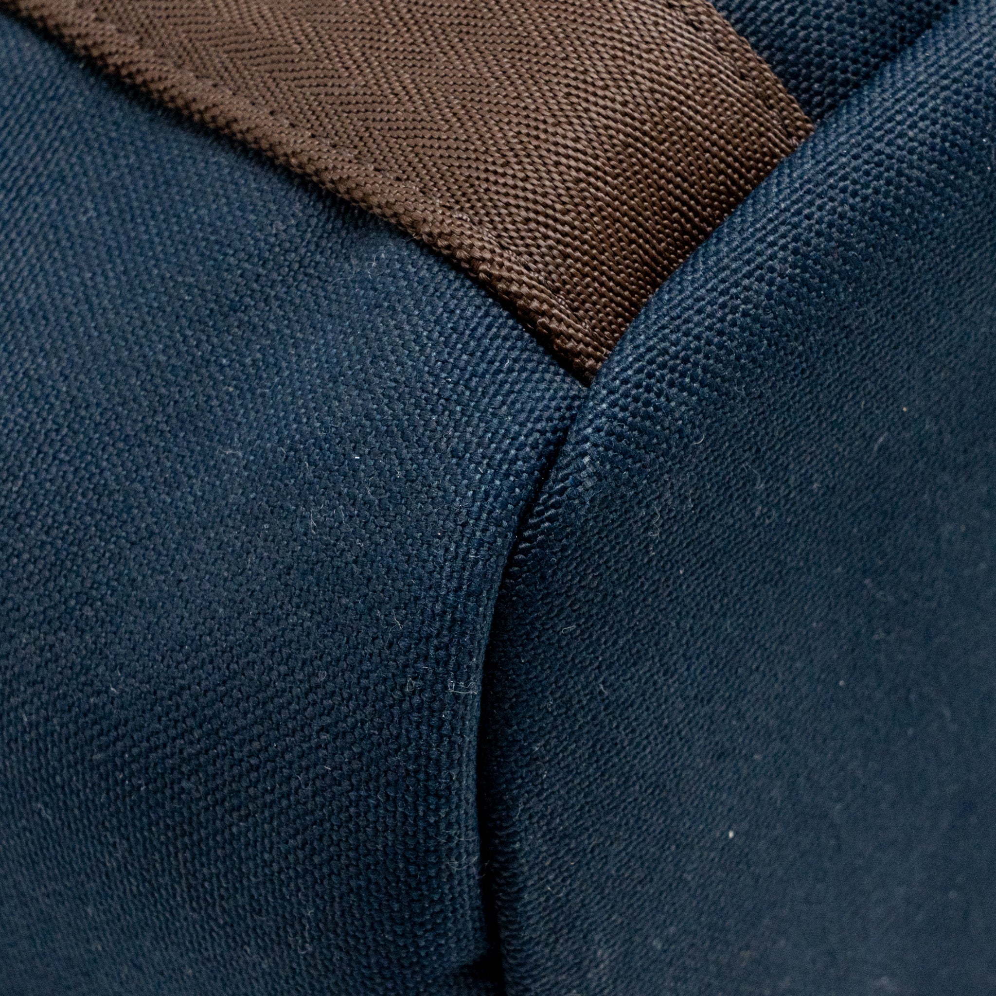 Hermes the grooming bag canvas bleu navy/feu SHW stamp A - Image 11