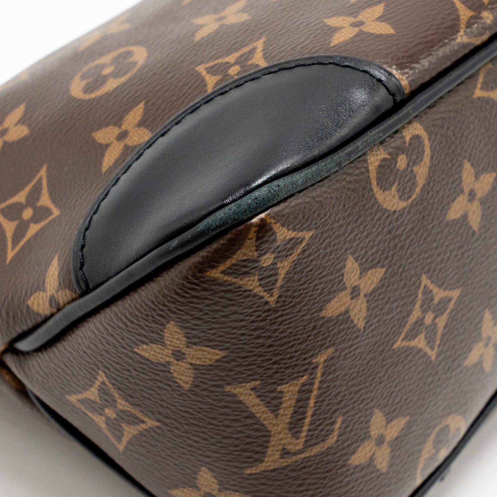 Louis Vuitton Boulogne PM monogram Canvas/Leather Black GHW - Image 7