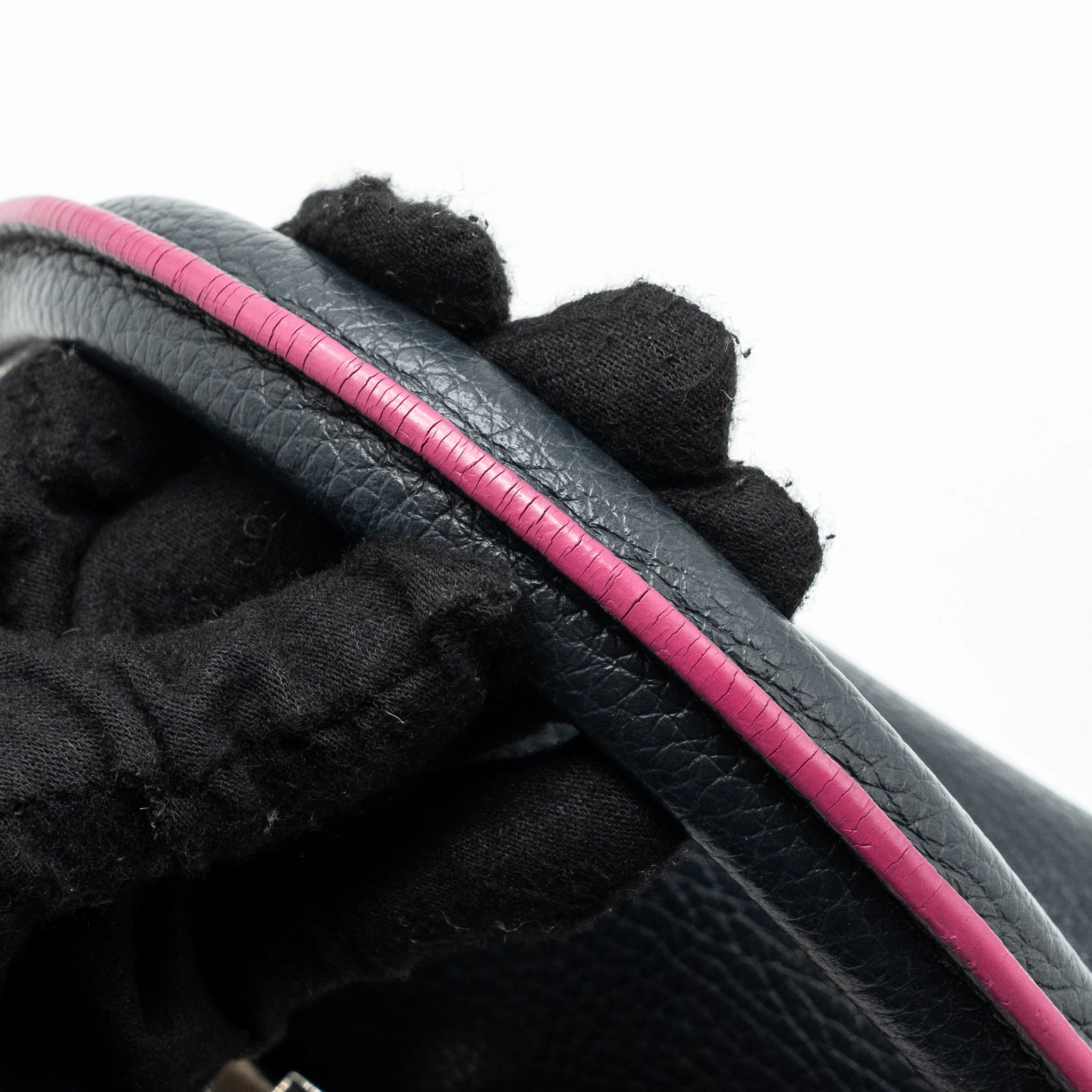 Louis Vuitton Capucines BB Taurillon Navy SHW - Image 9