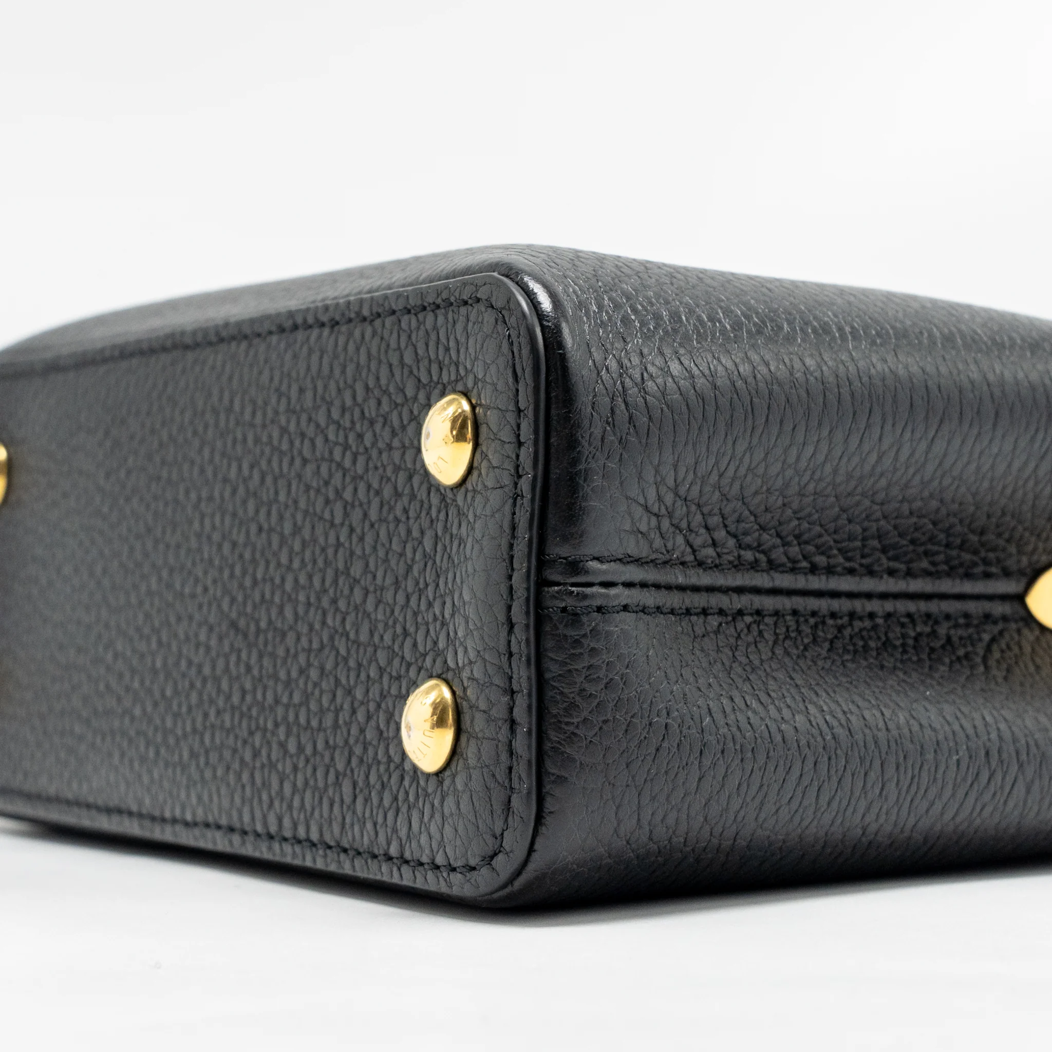 Louis Vuitton Capucines Mini Taurillon Black GHW - Image 7