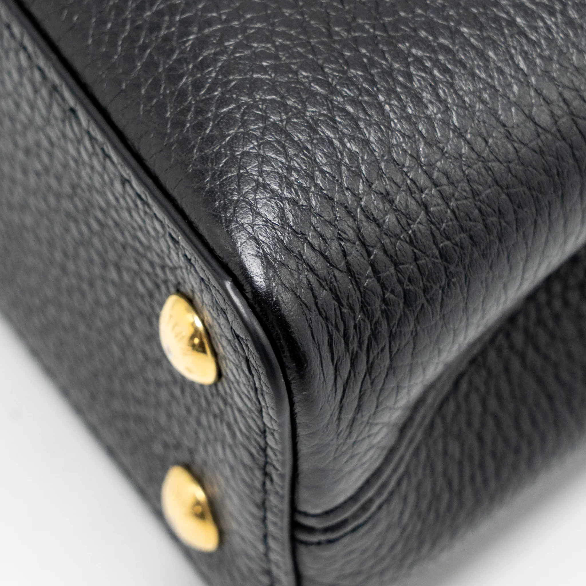 Louis Vuitton Capucines Mini Taurillon Black GHW - Image 9