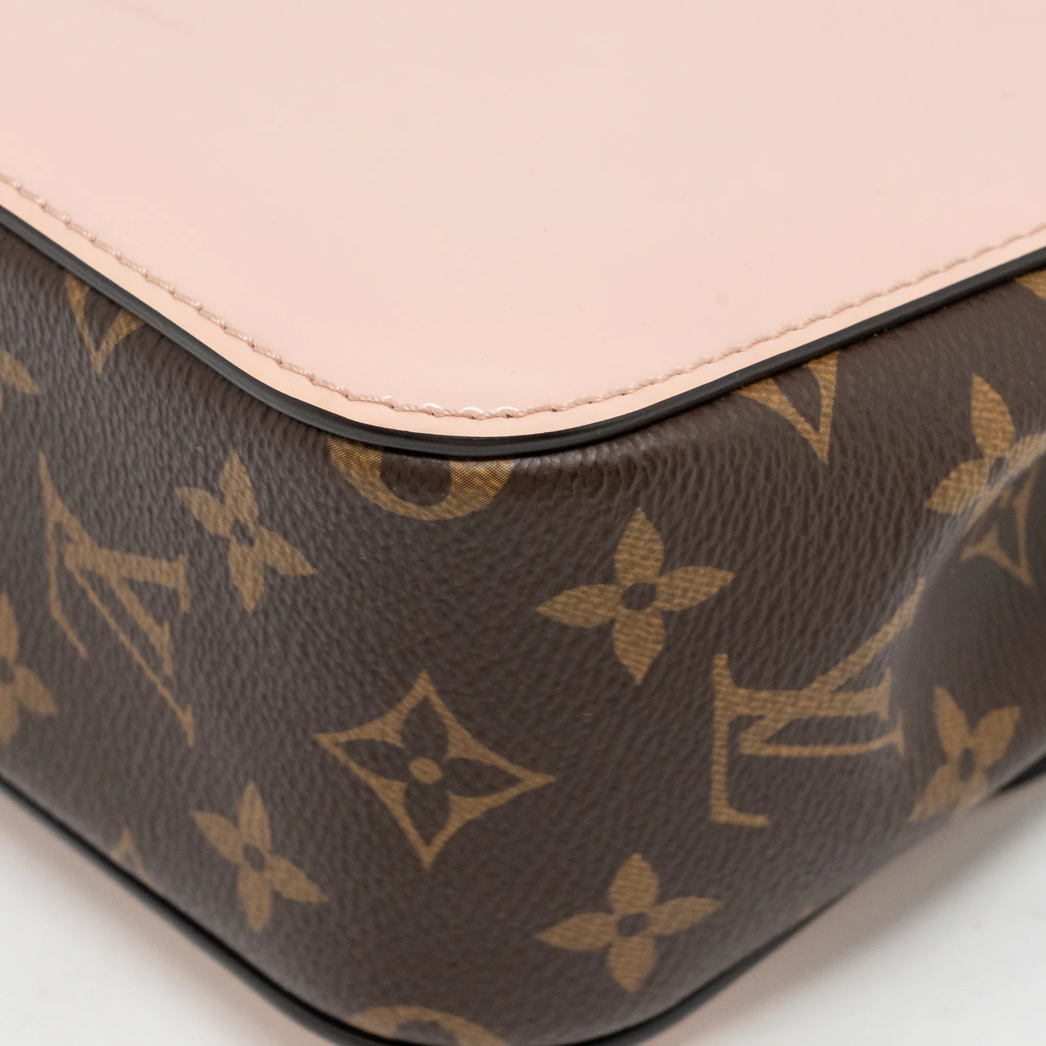 Louis Vuitton Cherrywood BB Shoulder Bag Patent / Monogram Canvas Light Pink GHW - Image 10